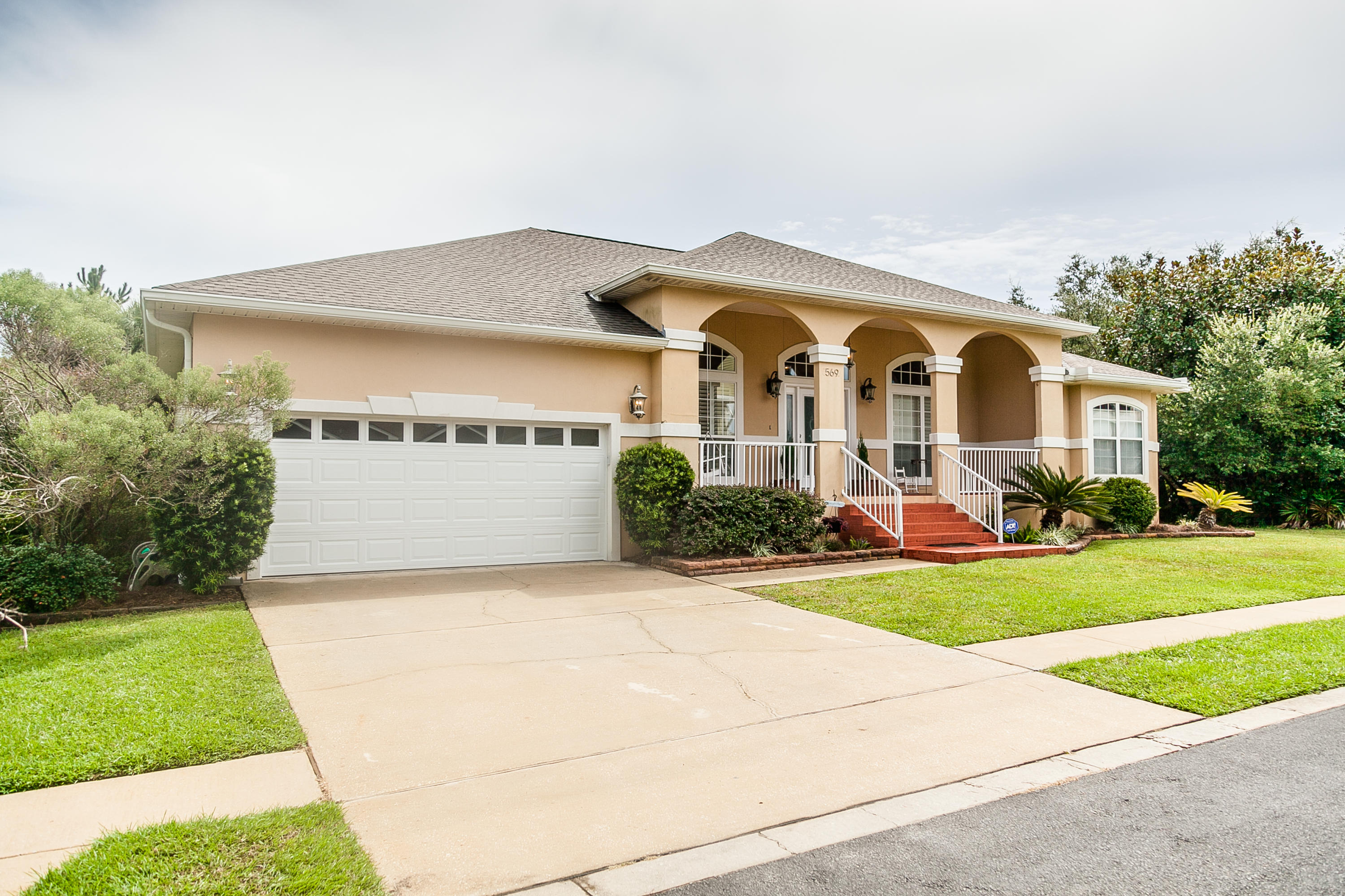 SPARKLING WATERS - Residential