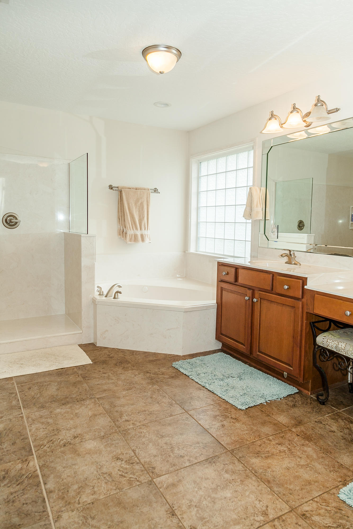 SPARKLING WATERS - Residential