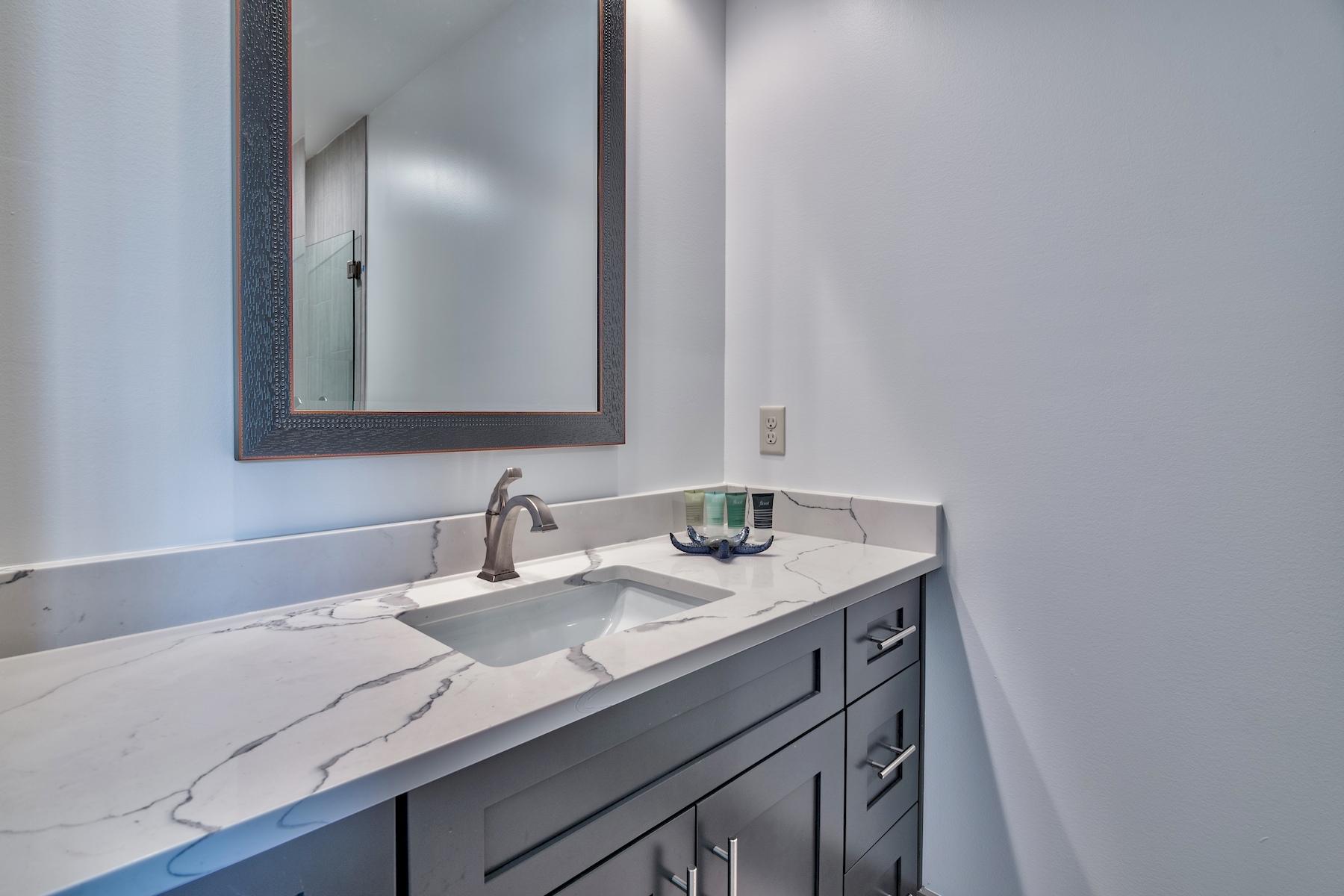 BEACH HIGHLANDS - Residential