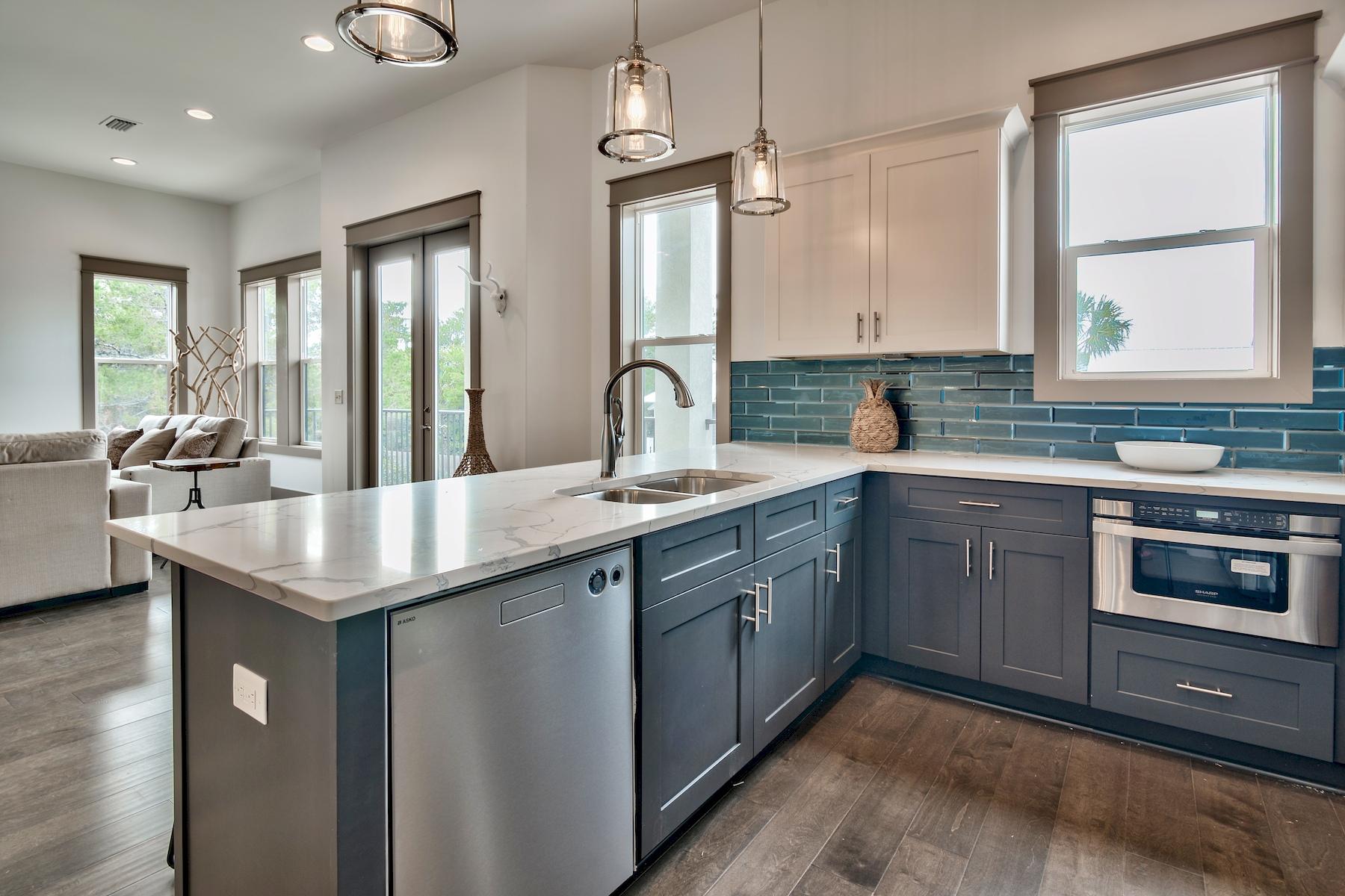 BEACH HIGHLANDS - Residential