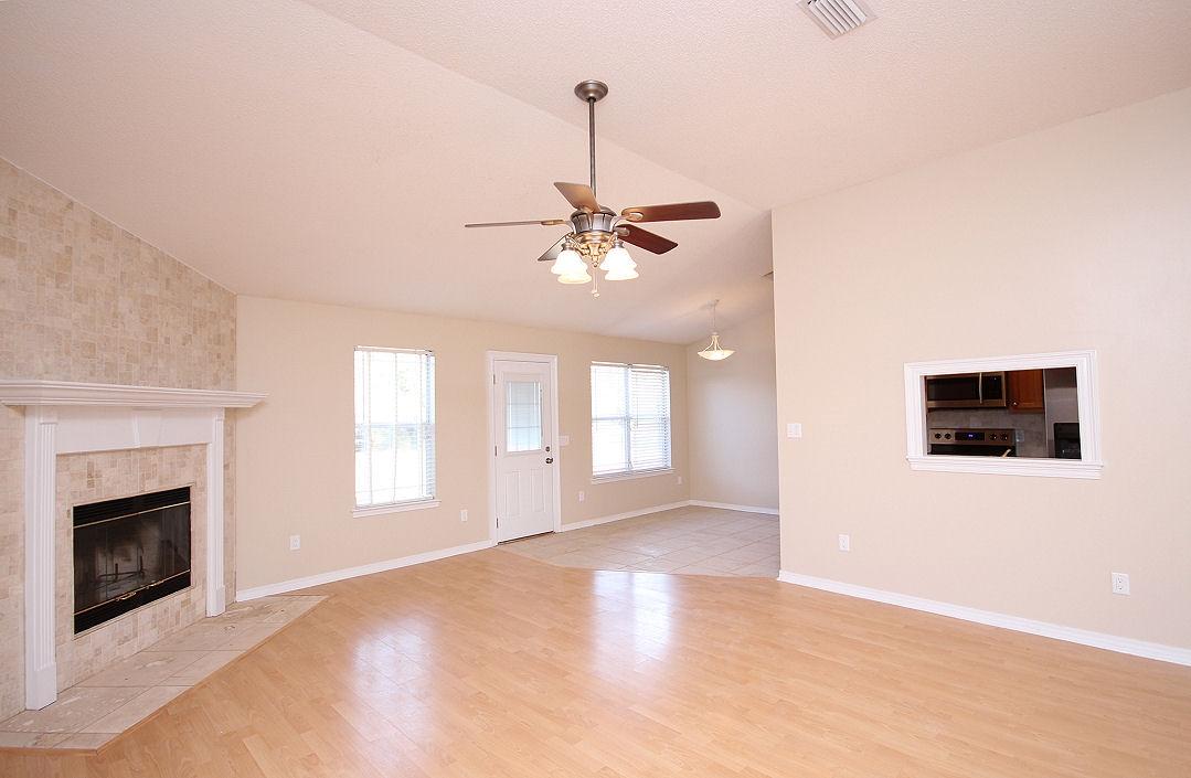 HICKORY SHORES - Residential