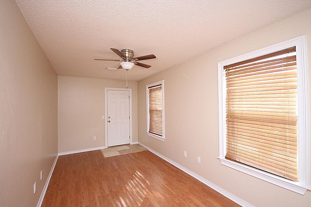 HICKORY SHORES - Residential