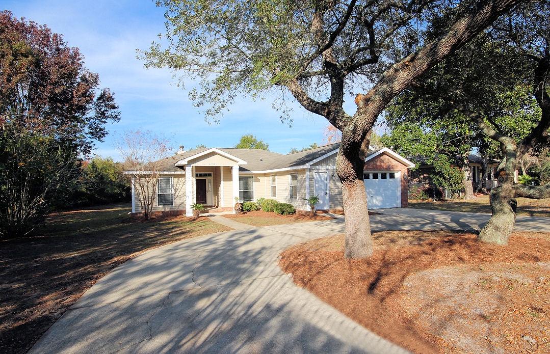 **REDUCED FOR FAST SALE TO BOTTOM LINE PRICE**This home is in move-in condition and won't last long! Has had many new upgrades including new: interior paint, granite with tile backsplashes, stainless steel appliances, lights, fans, as well as a stone fireplace.