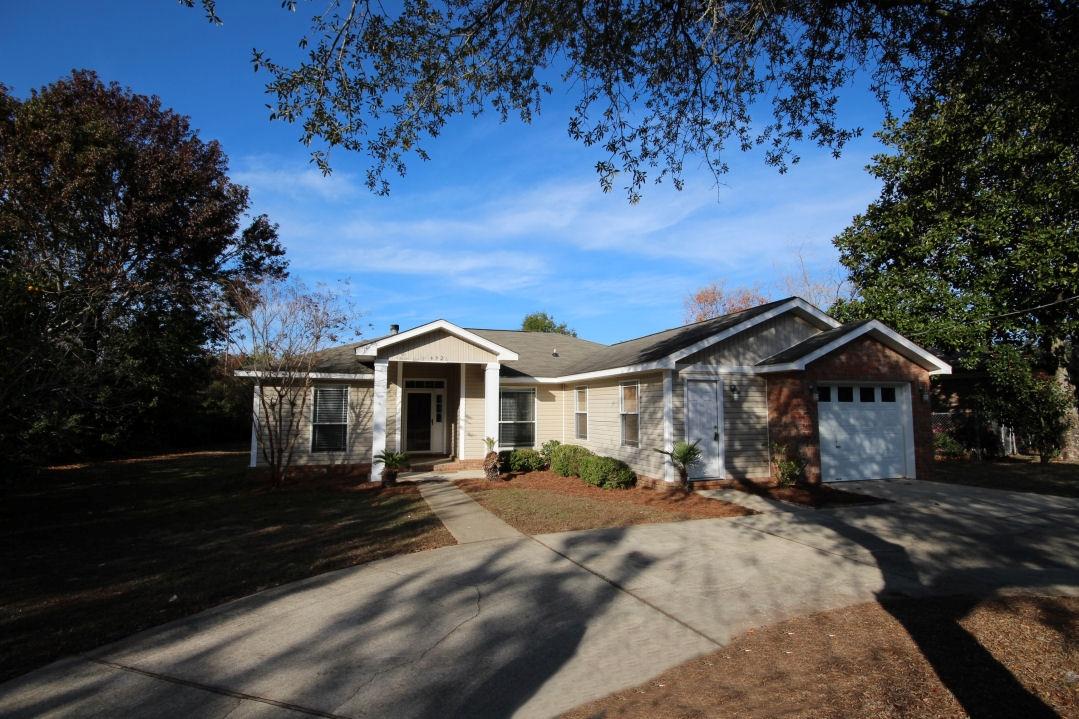 HICKORY SHORES - Residential