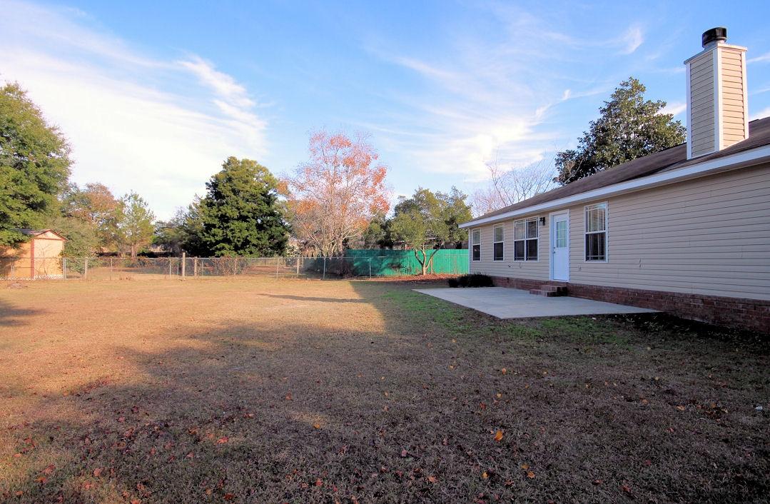 HICKORY SHORES - Residential