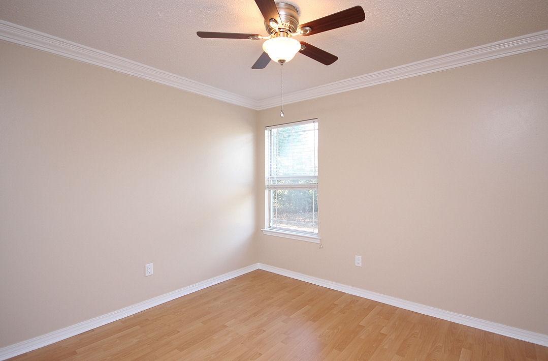 HICKORY SHORES - Residential