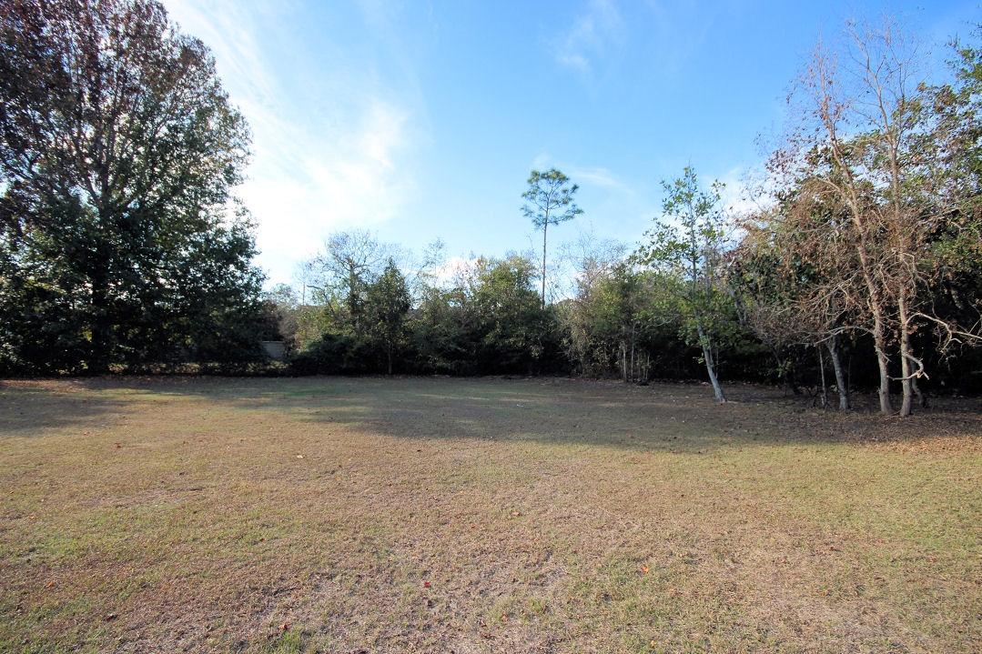 HICKORY SHORES - Residential