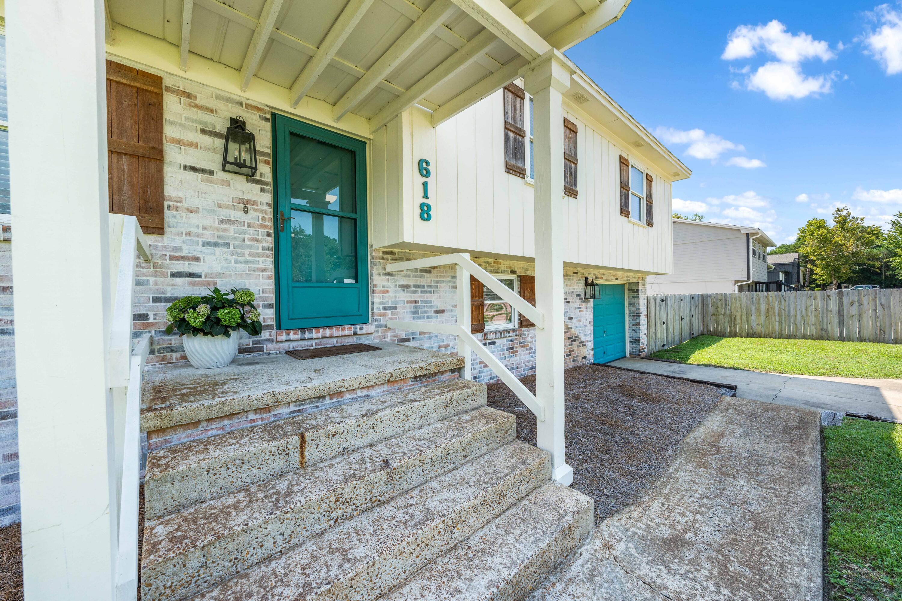 CALHOUN S/D TO DESTIN - Residential