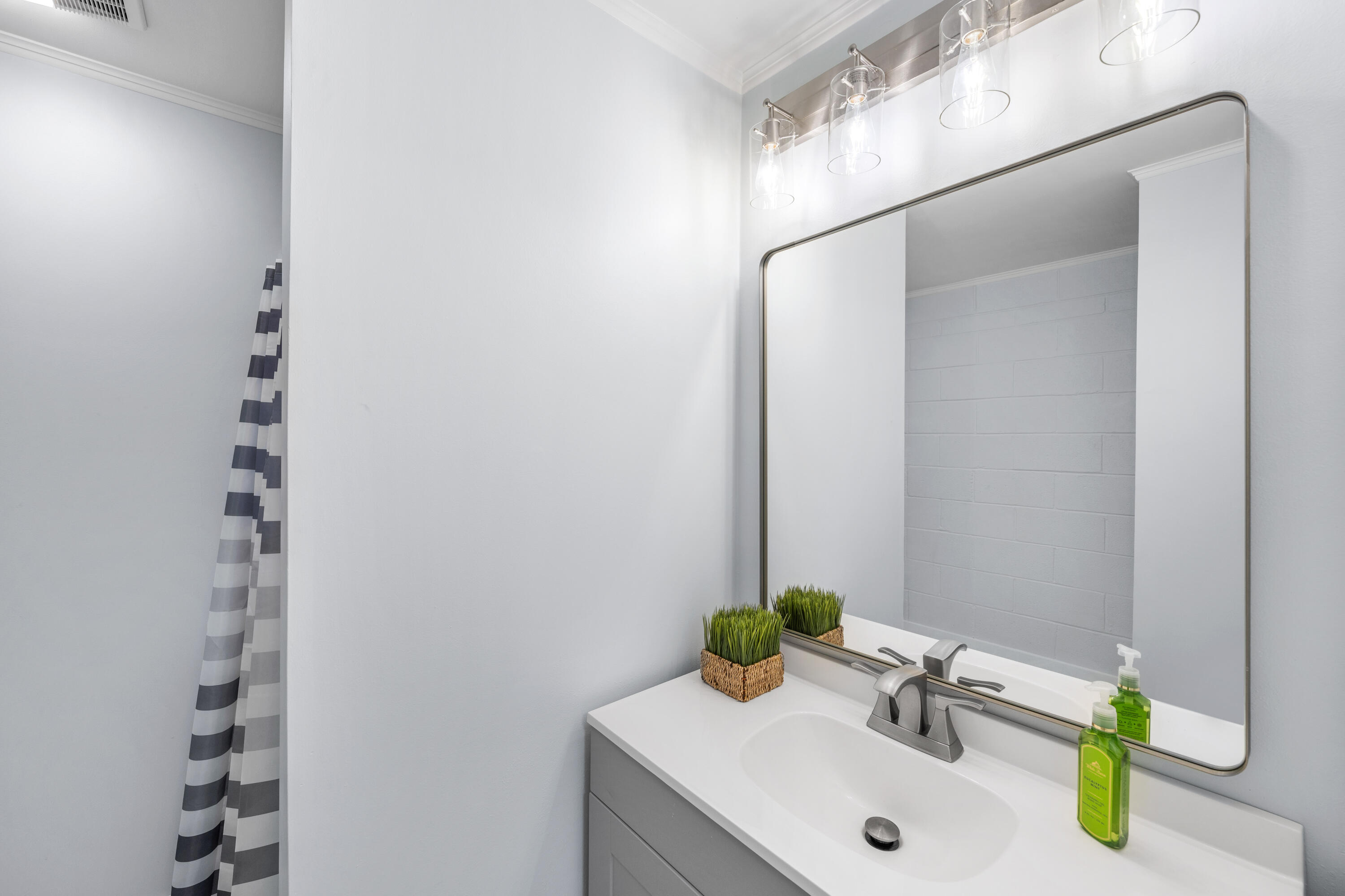 CALHOUN S/D TO DESTIN - Residential