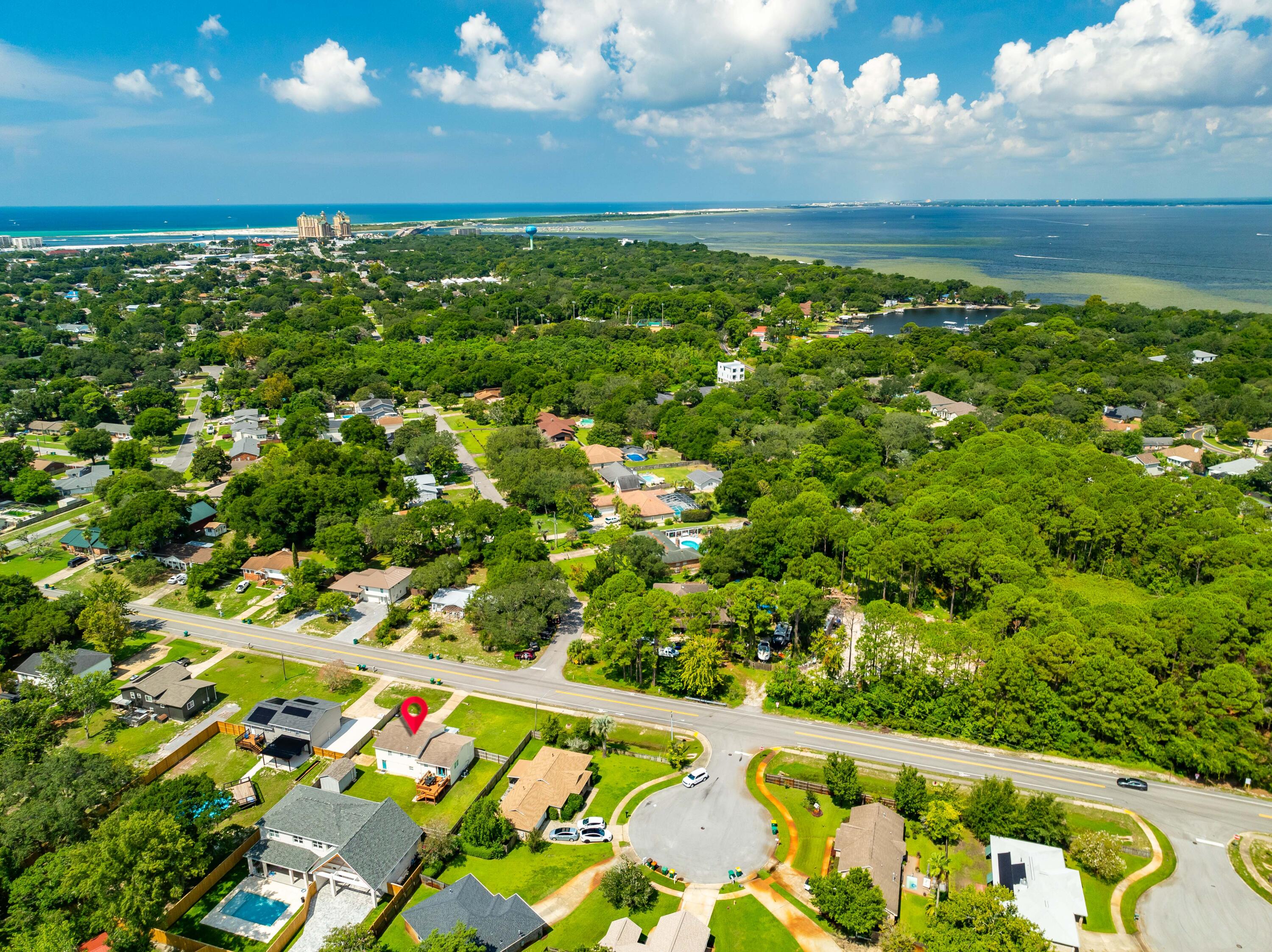 CALHOUN S/D TO DESTIN - Residential