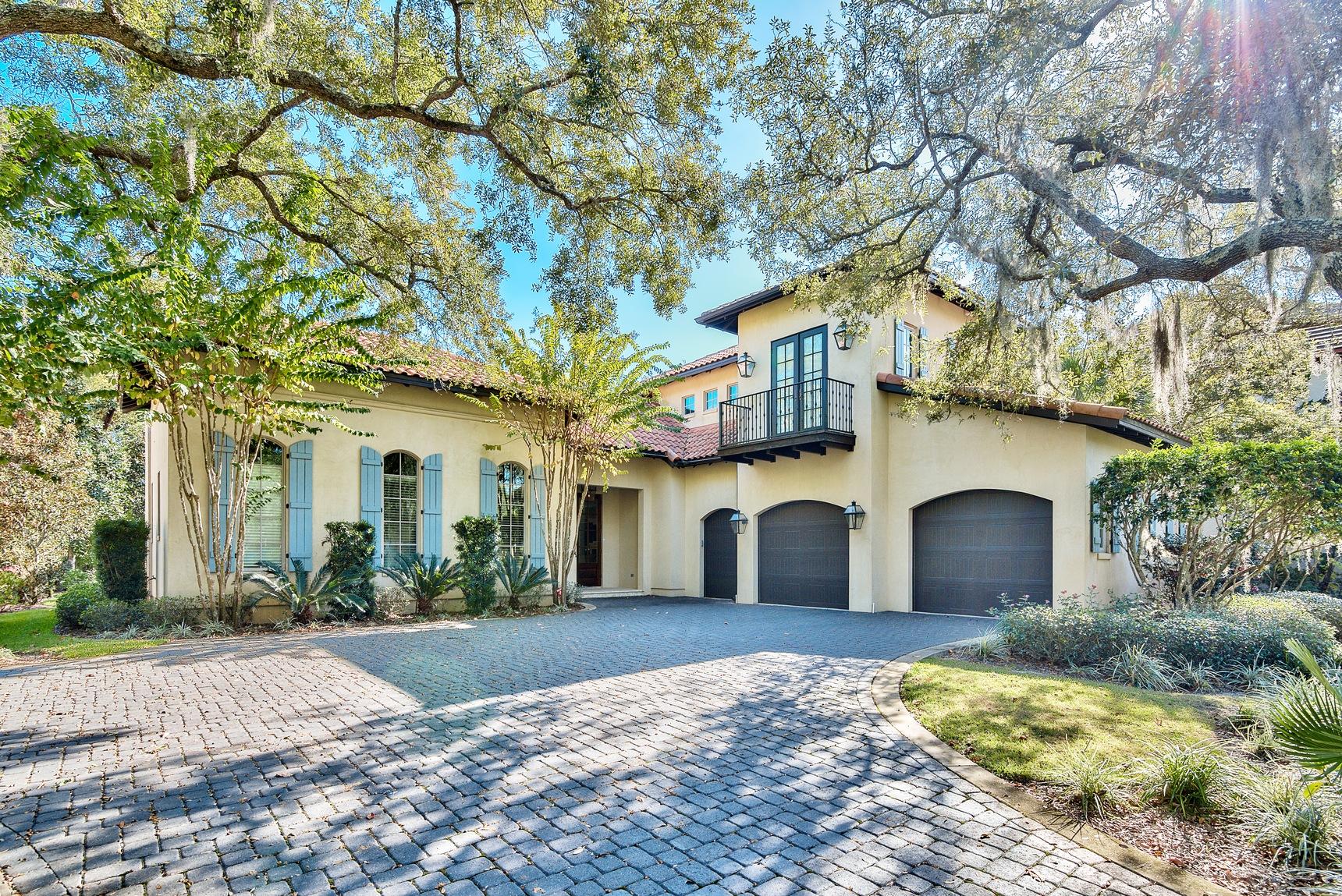 Burnt Pine - Residential