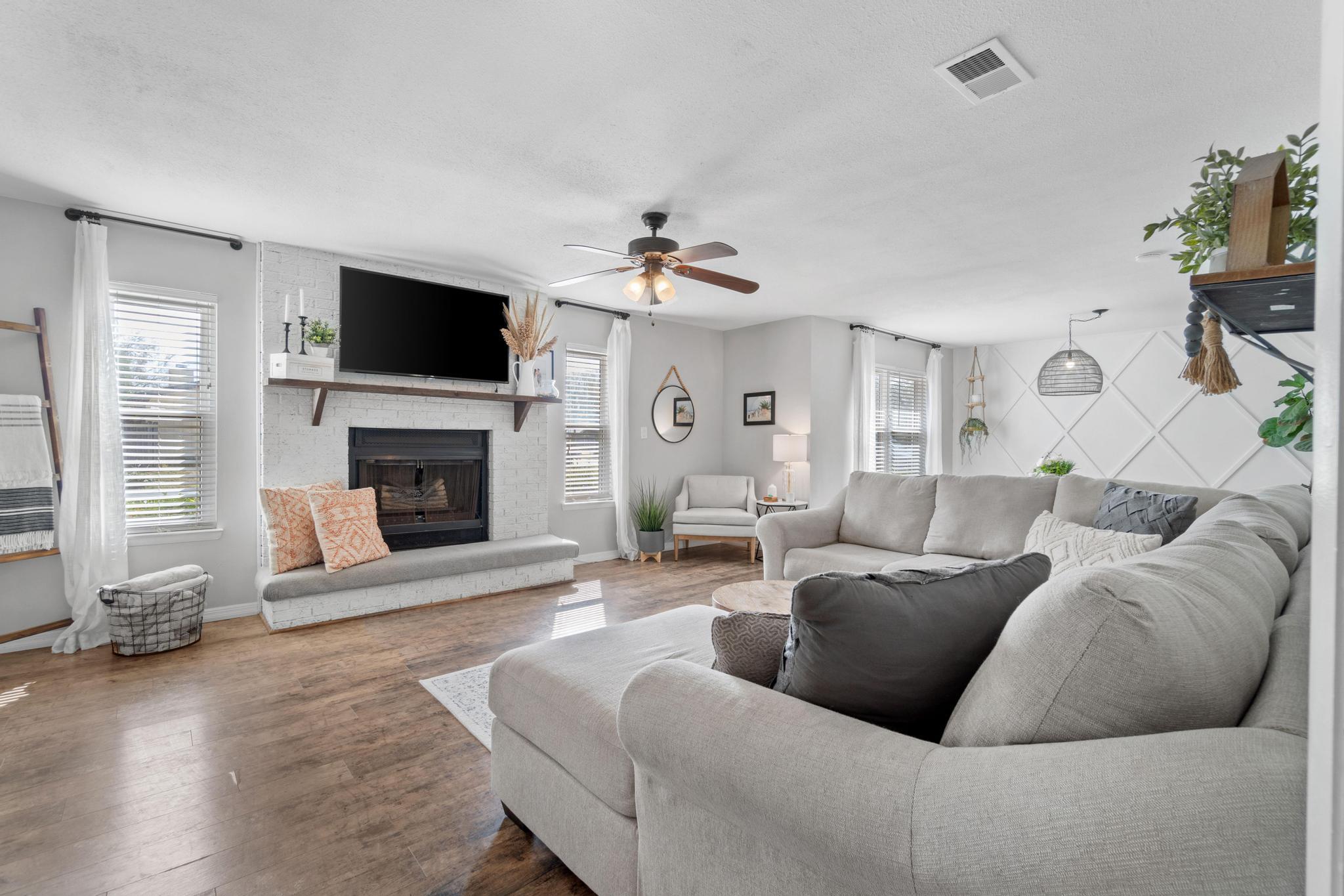 CIMARRON ESTATES - Residential