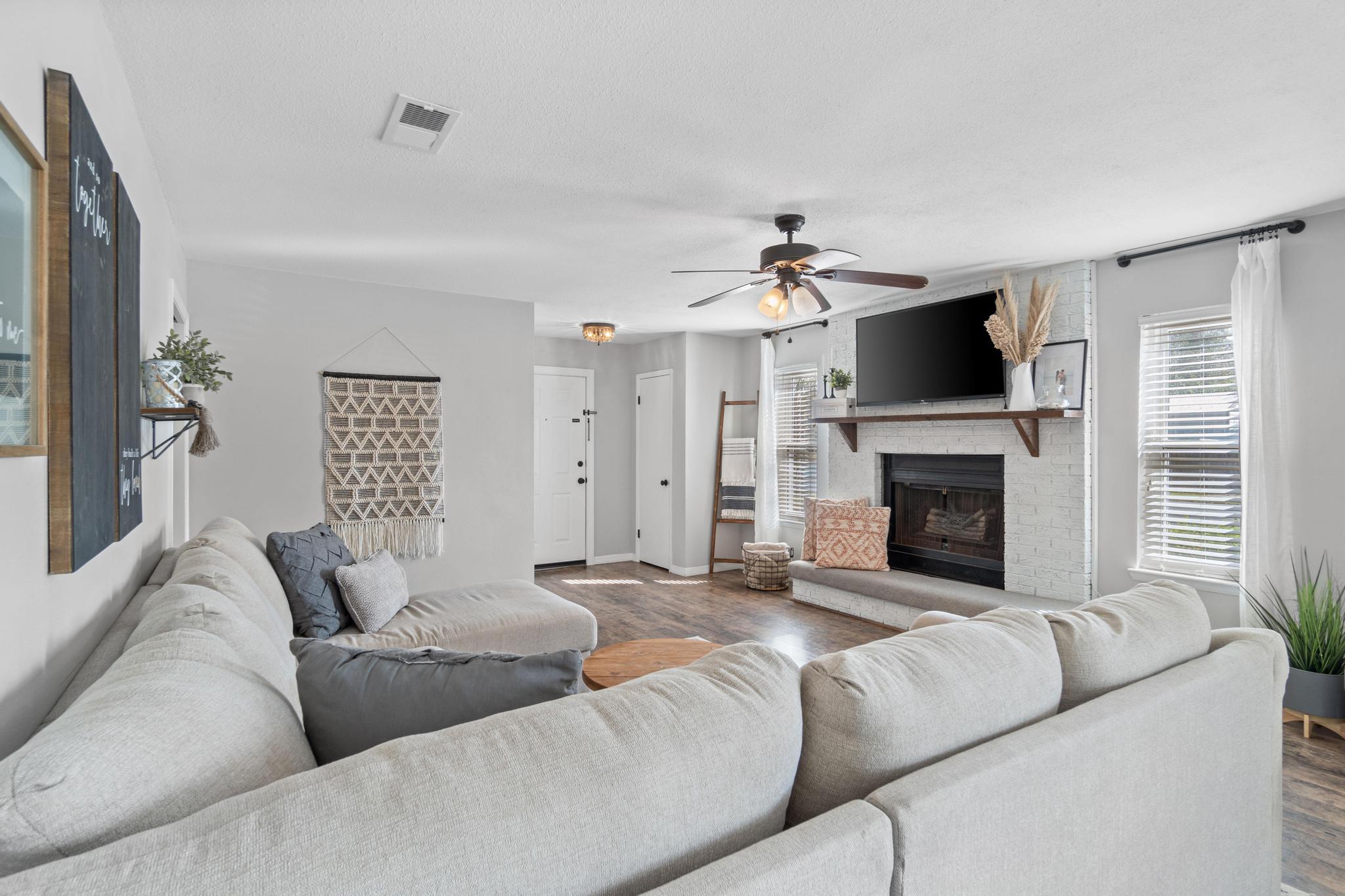 CIMARRON ESTATES - Residential