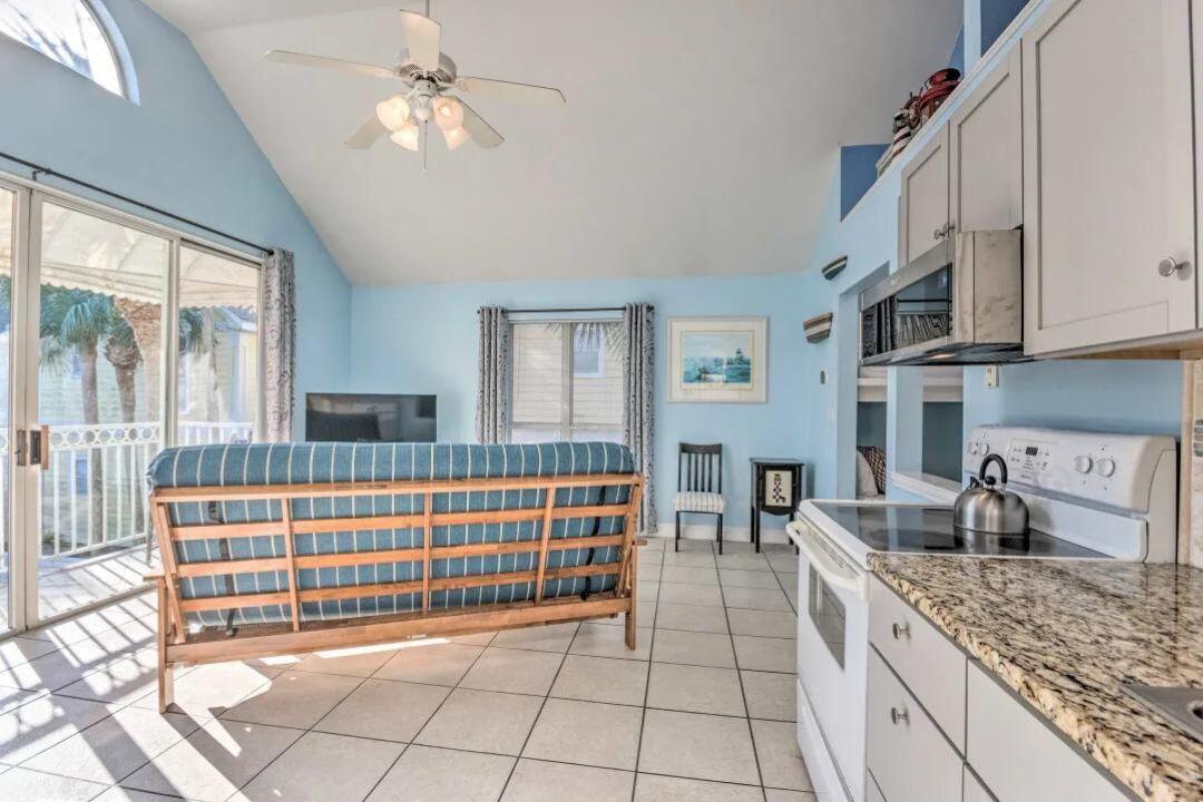 NANTUCKET COTTAGES - Residential