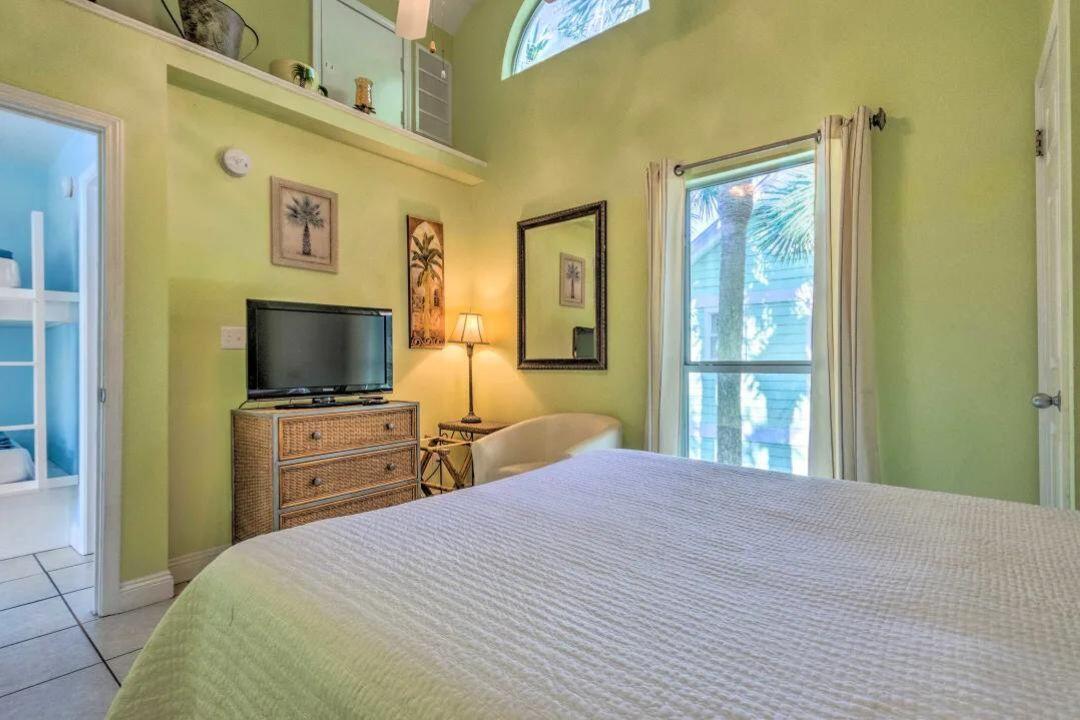 NANTUCKET COTTAGES - Residential