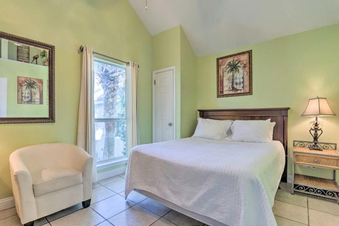 NANTUCKET COTTAGES - Residential