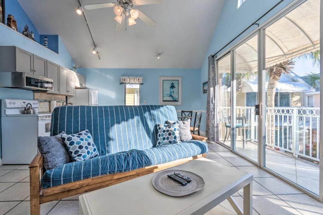 NANTUCKET COTTAGES - Residential