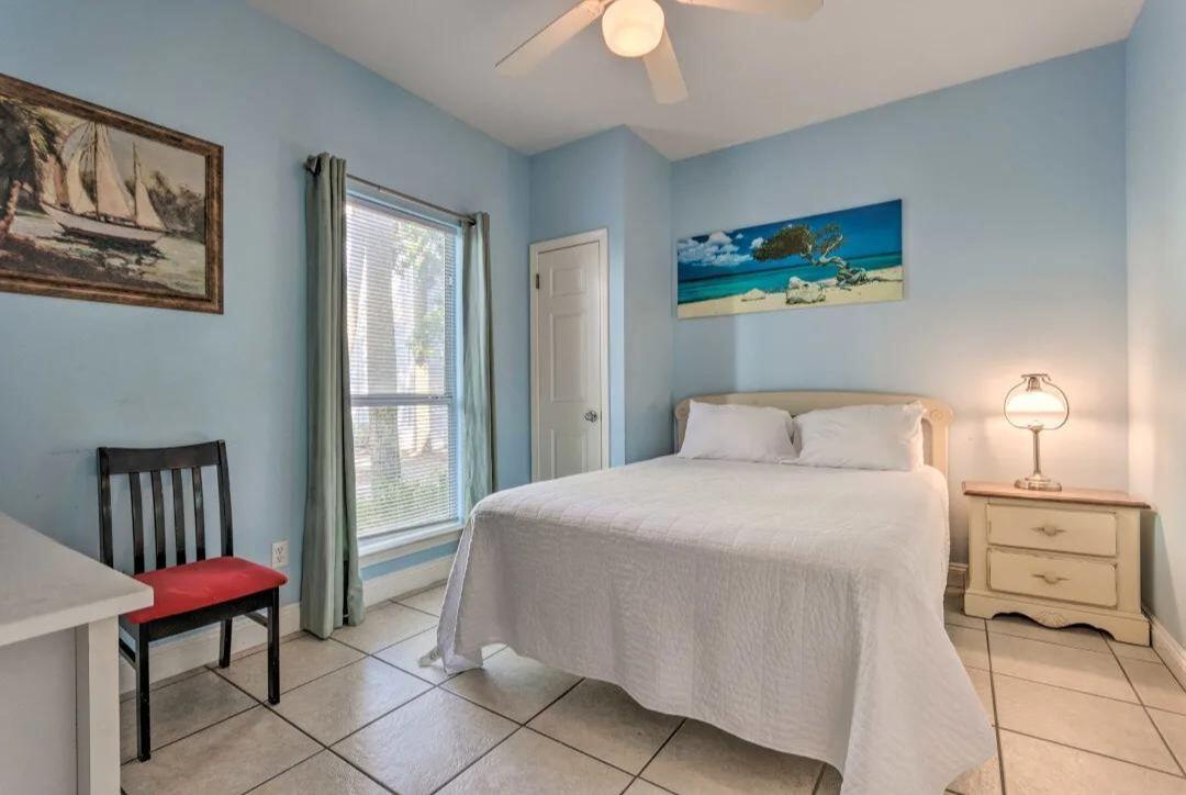 NANTUCKET COTTAGES - Residential