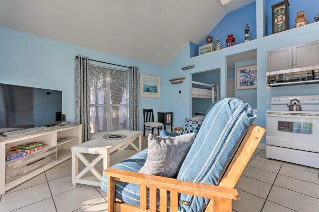 NANTUCKET COTTAGES - Residential