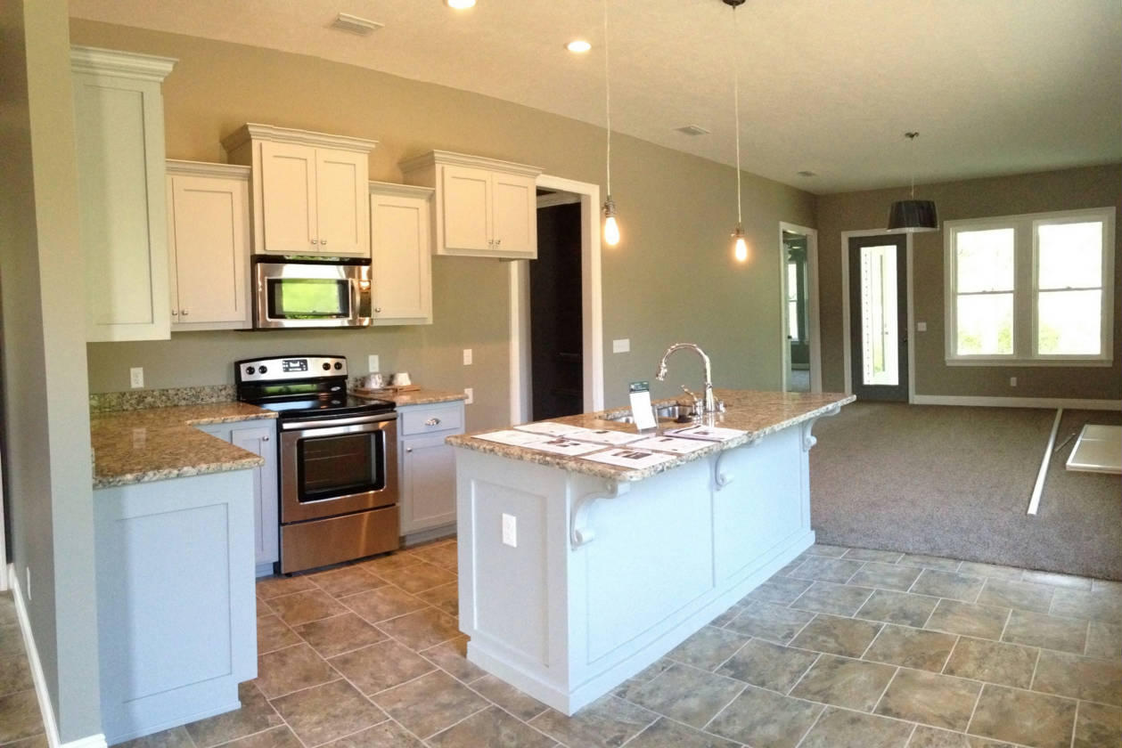 LAKESHORE LANDING - Residential