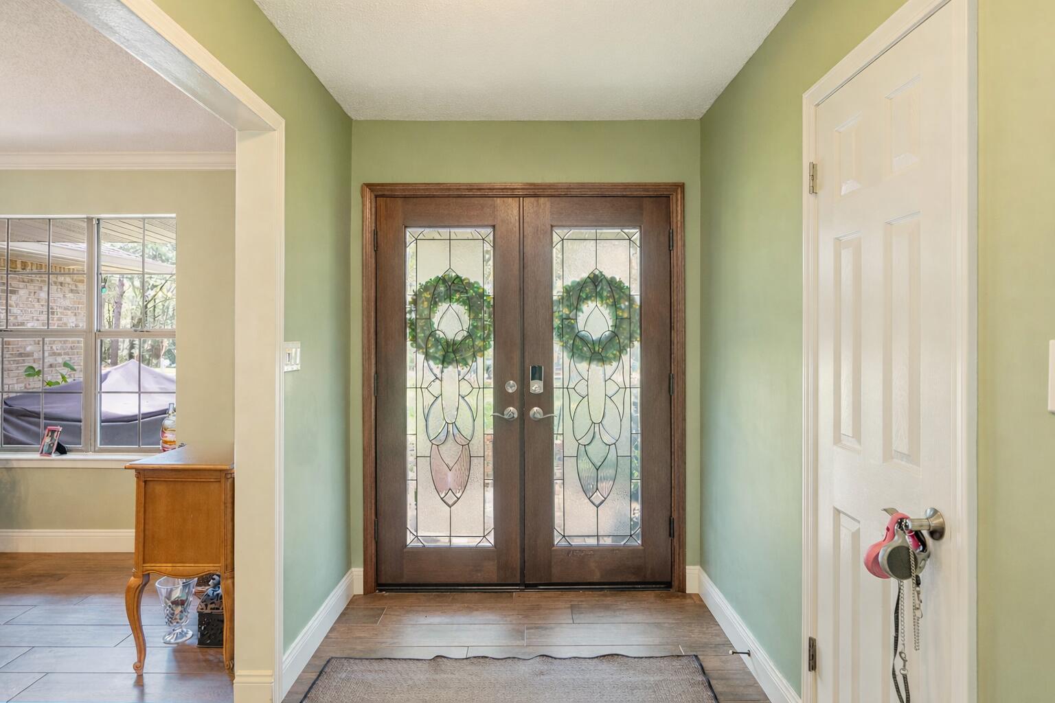 LES CHATEAU - Residential