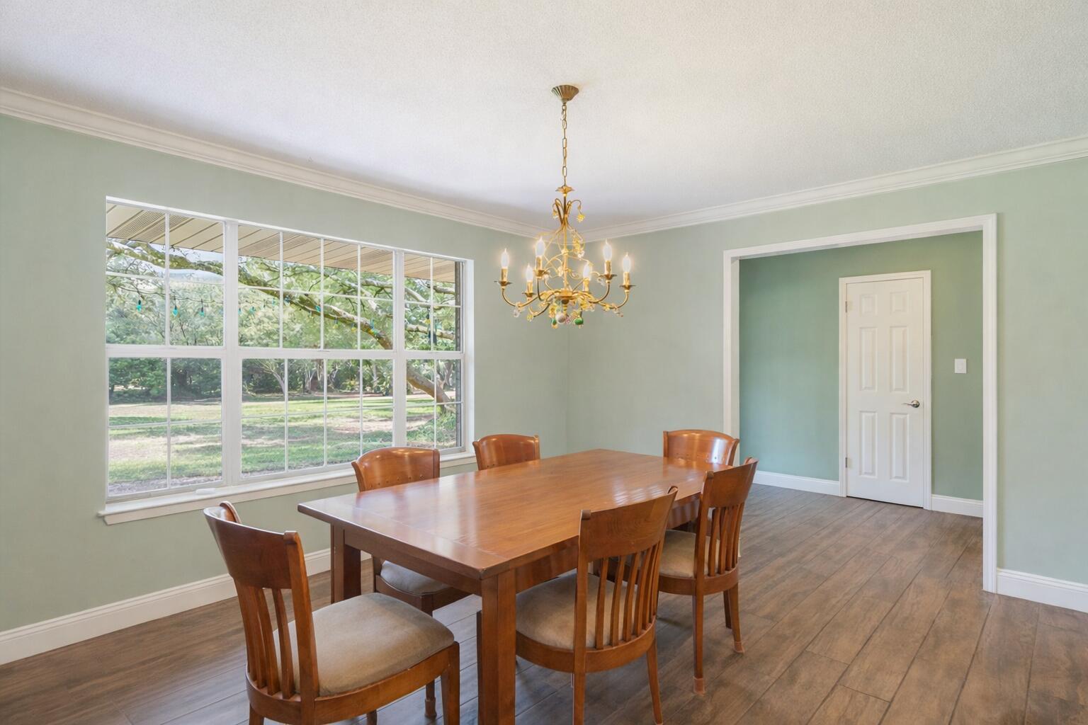 LES CHATEAU - Residential