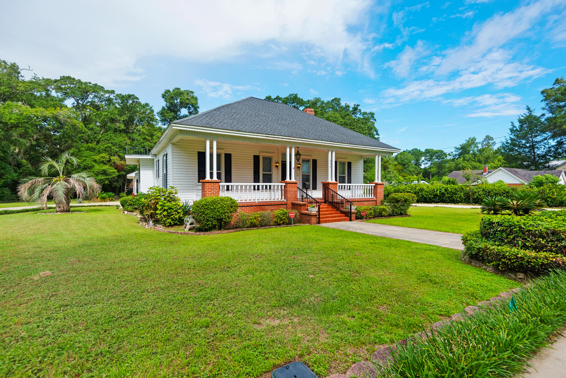 TOWN OF DEFUNIAK SPRINGS - Residential