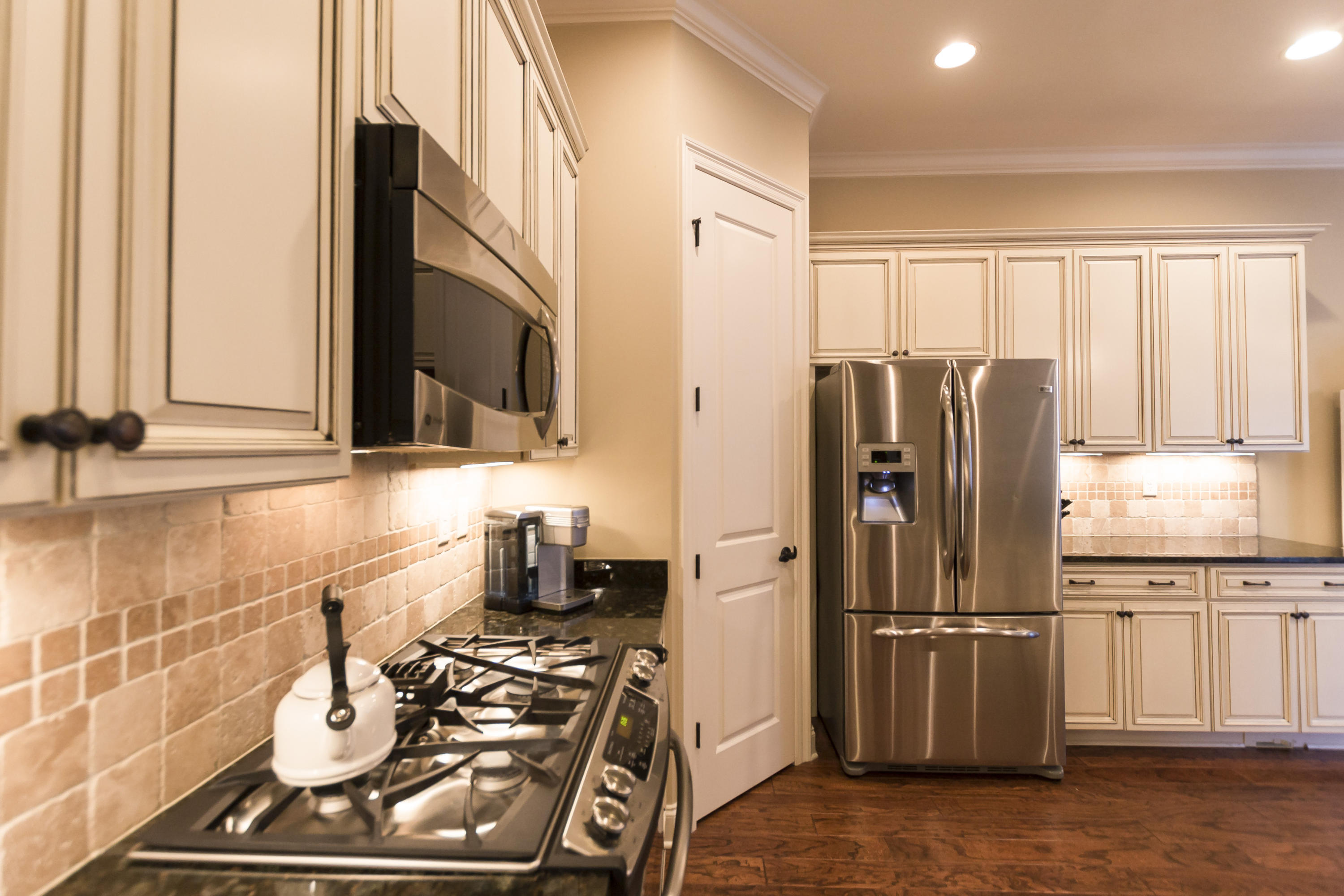 PRESERVE AT SWIFT CREEK - Residential