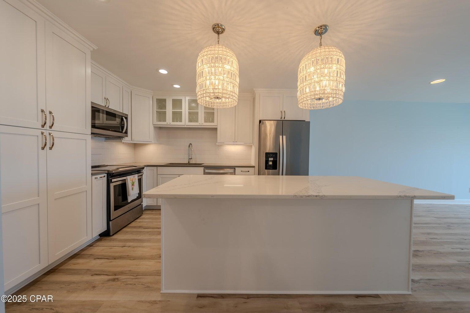Bay Point Harbour Villa - Residential