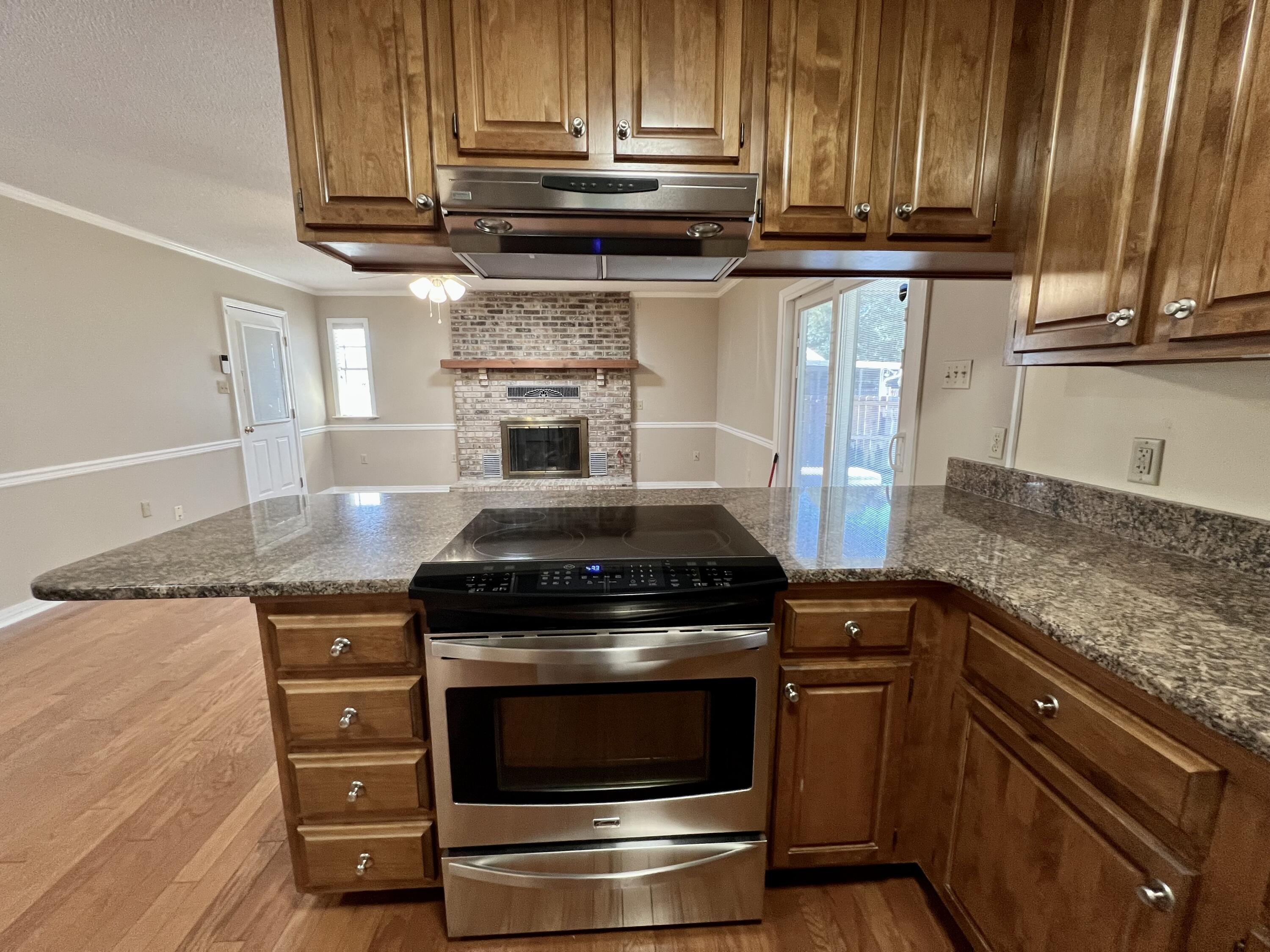 ELLIOTTS POINT - Residential