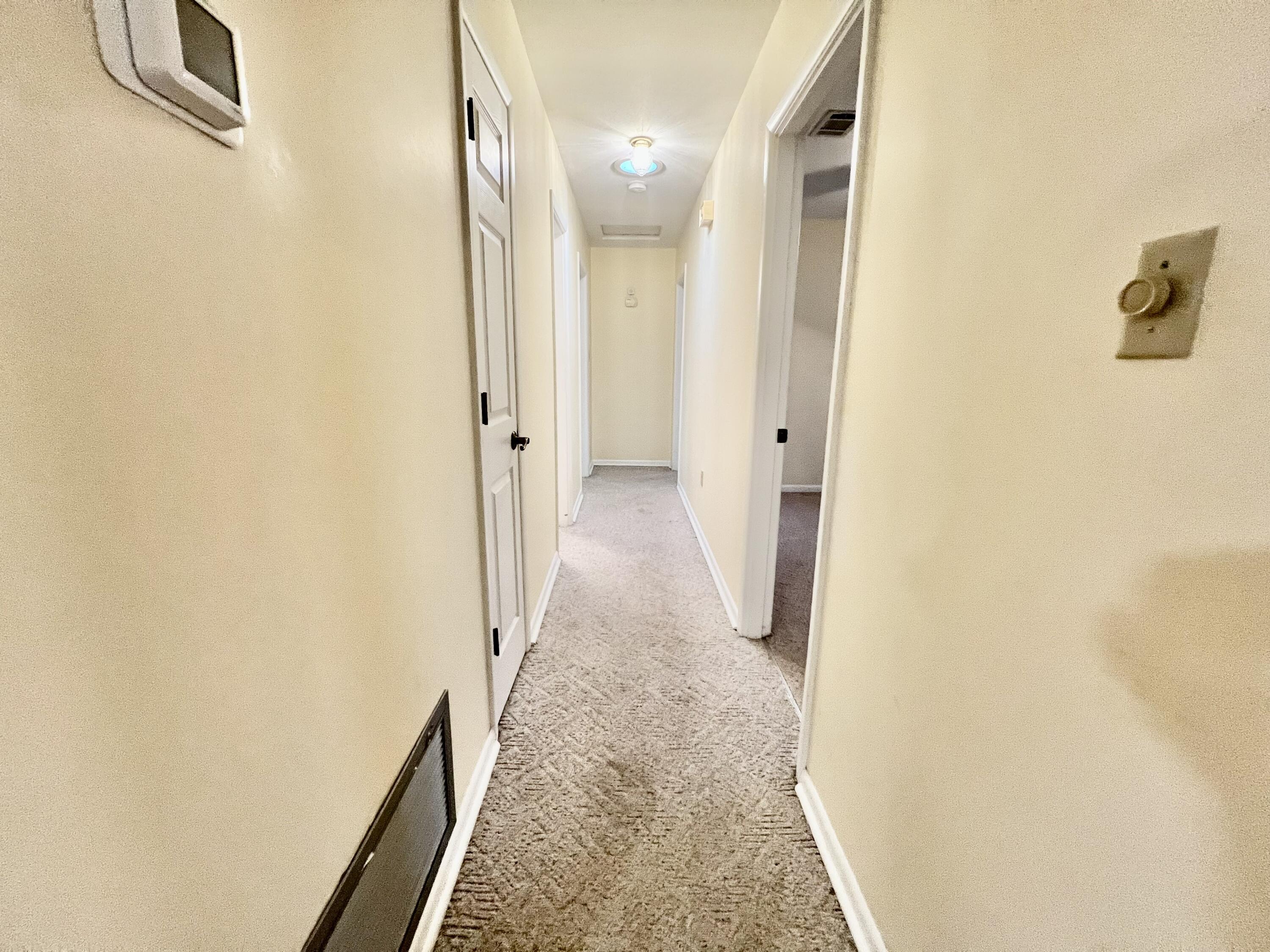 ELLIOTTS POINT - Residential