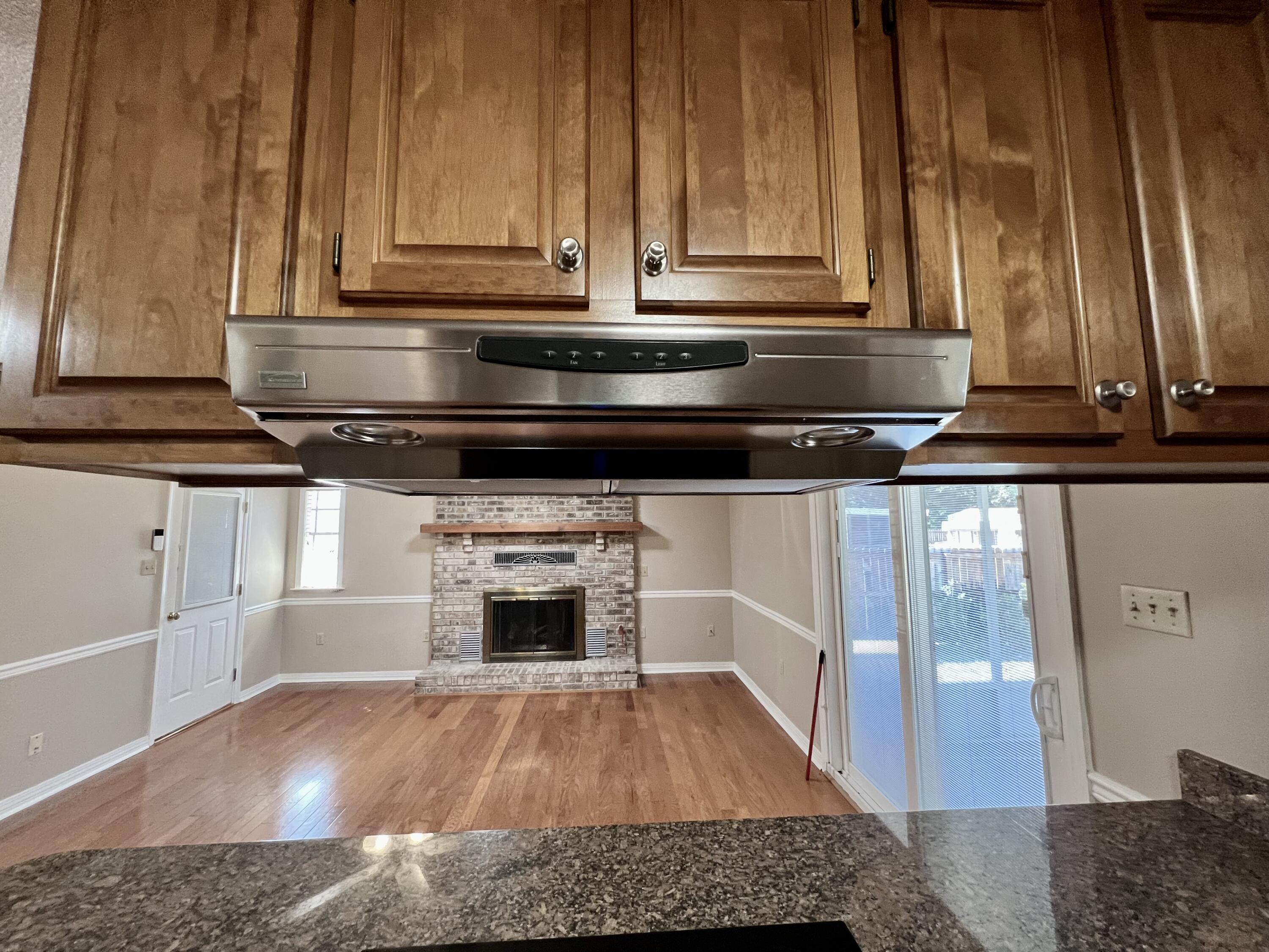 ELLIOTTS POINT - Residential