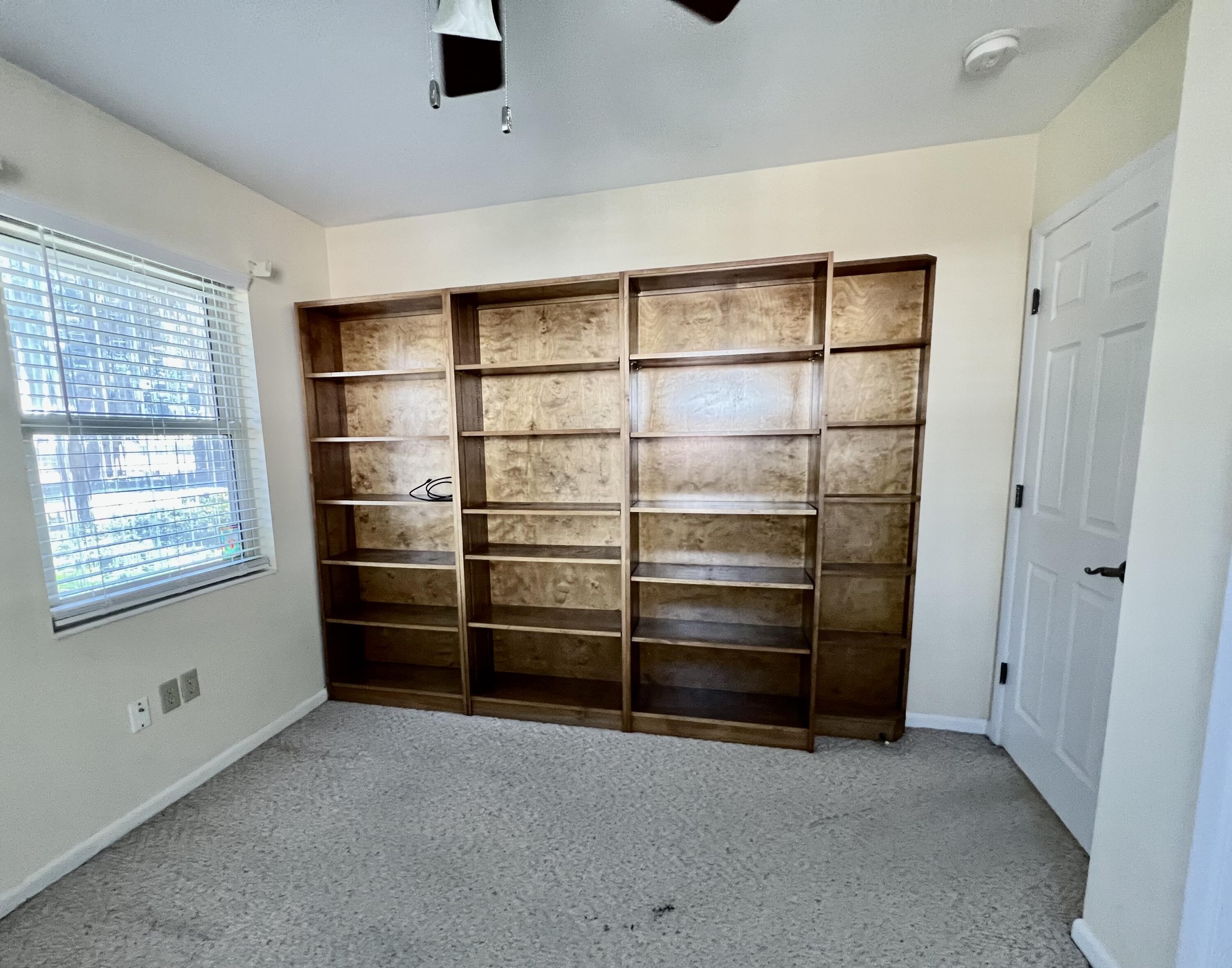 ELLIOTTS POINT - Residential