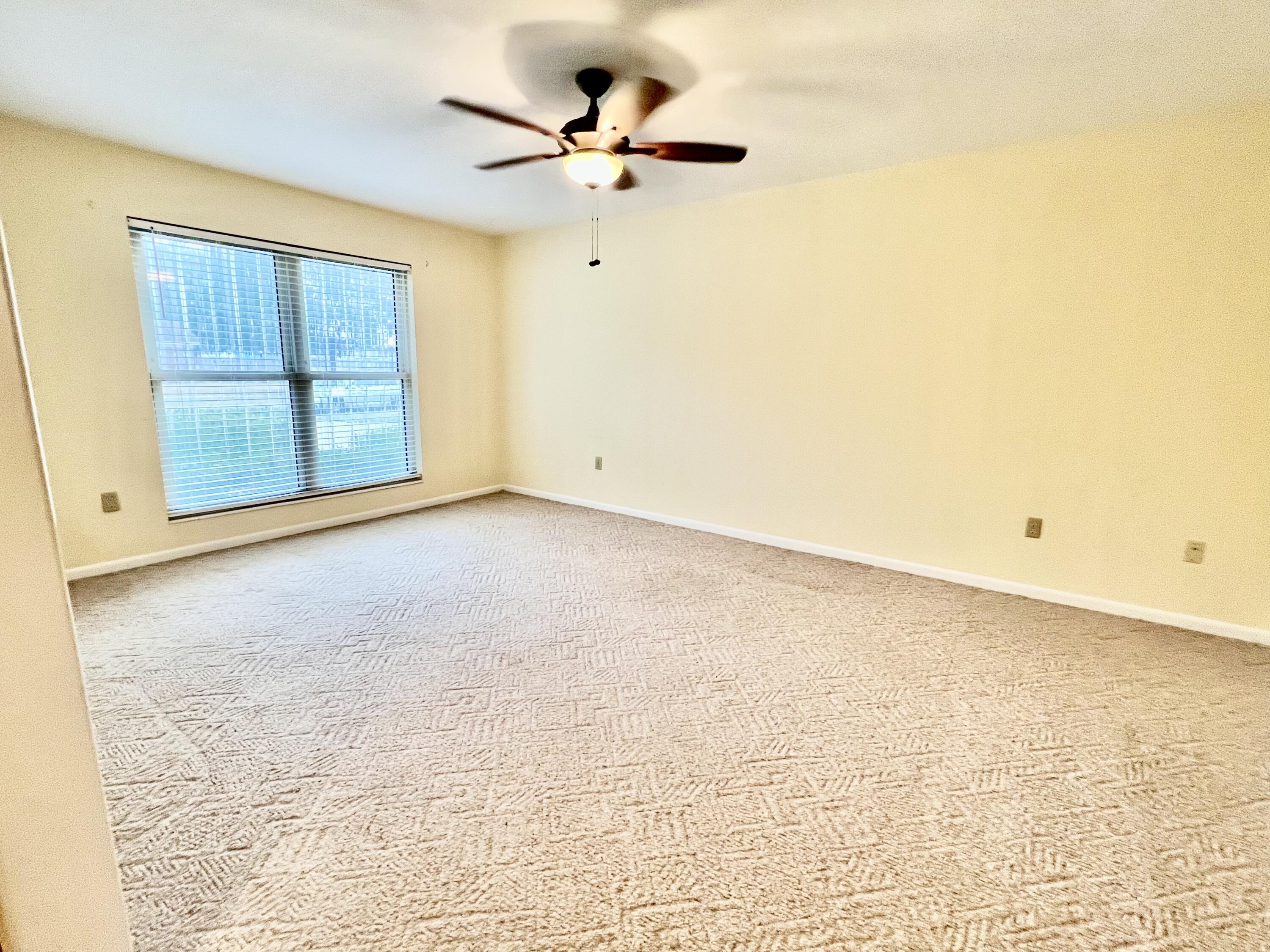 ELLIOTTS POINT - Residential