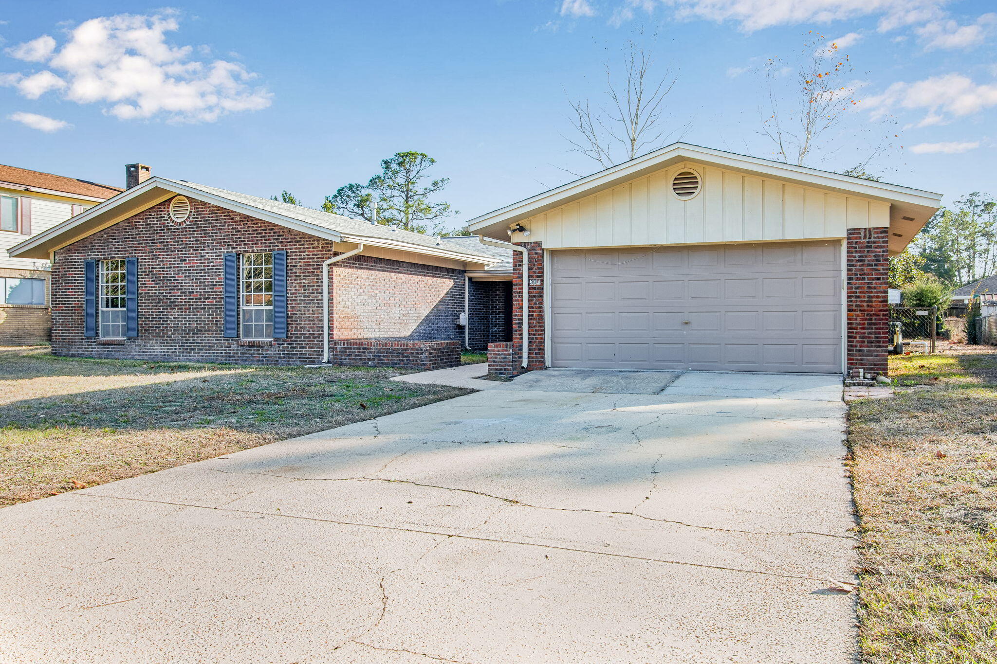 THE PINES - Residential