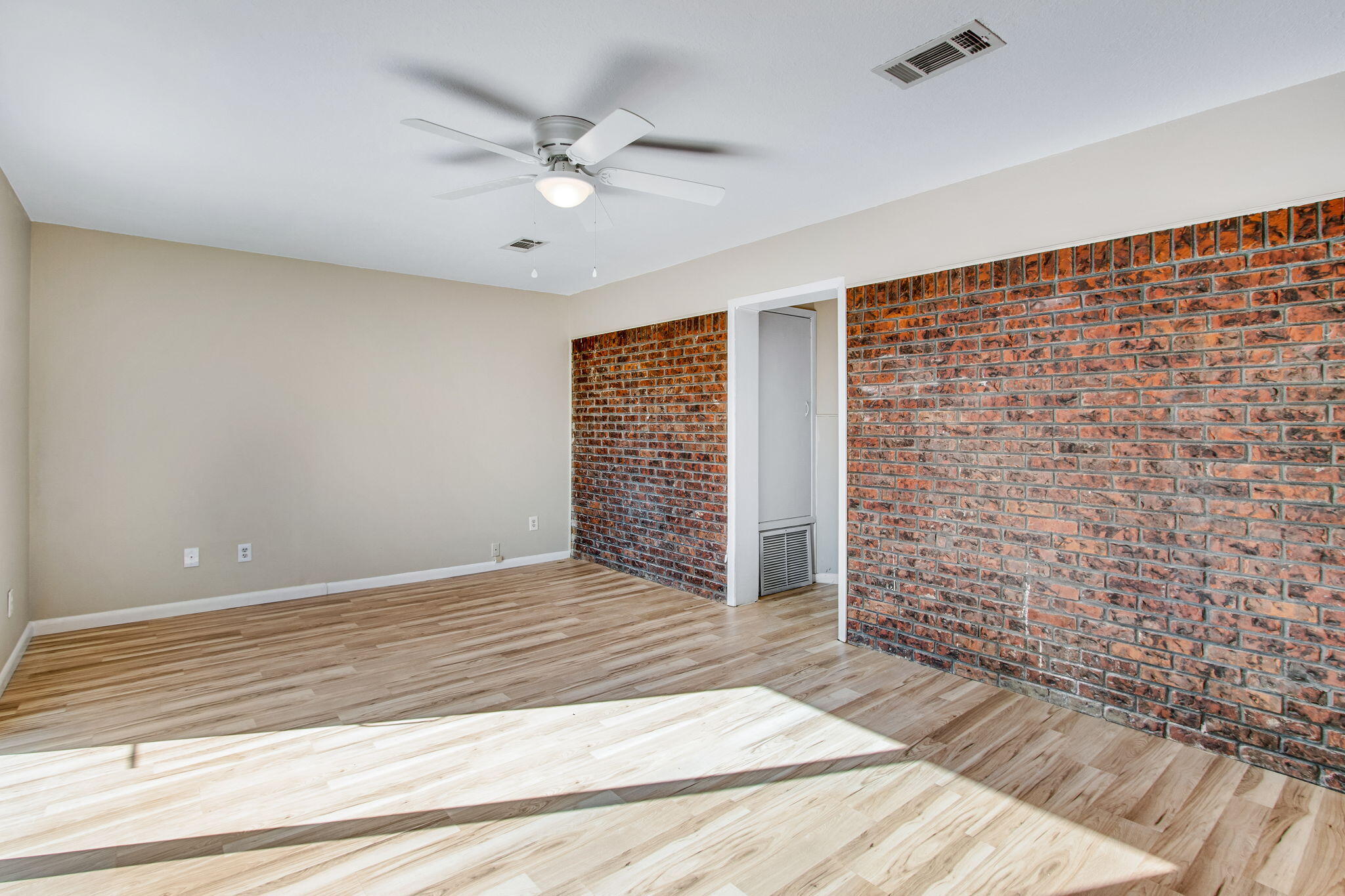 THE PINES - Residential