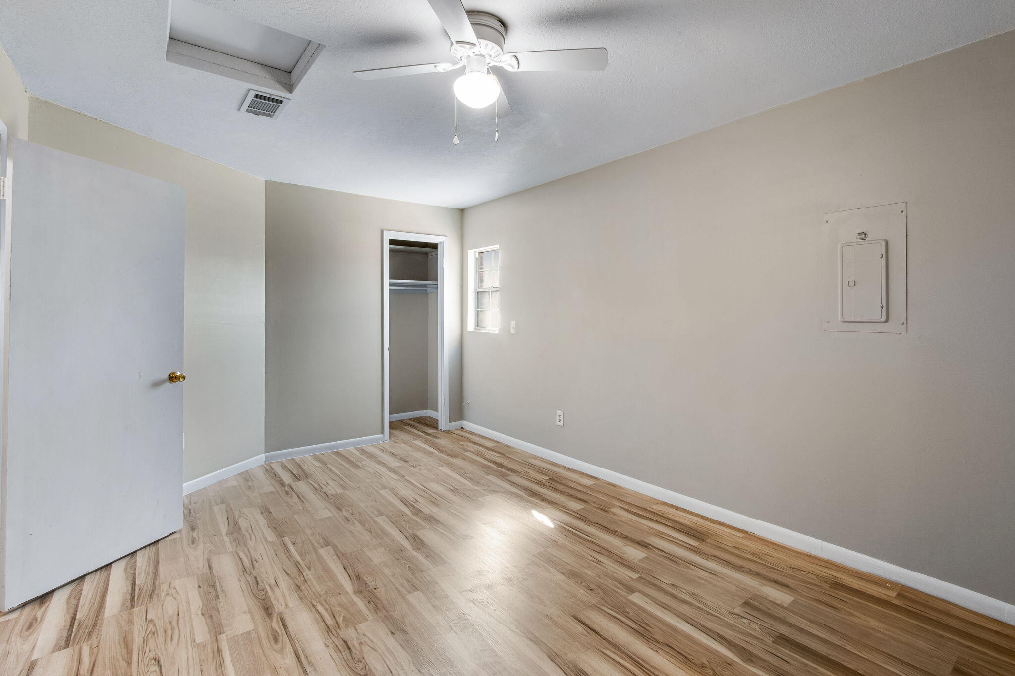 THE PINES - Residential