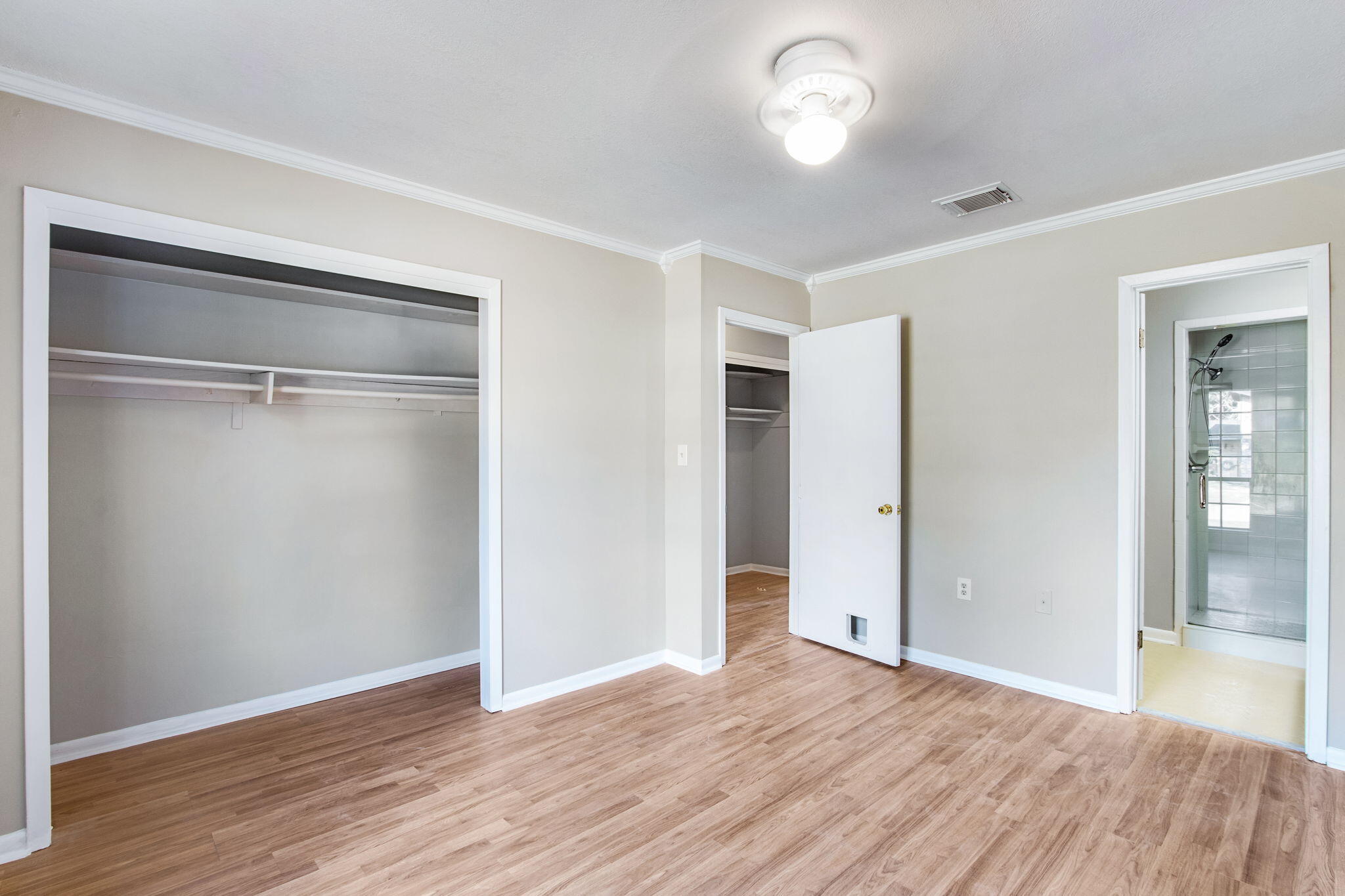 THE PINES - Residential