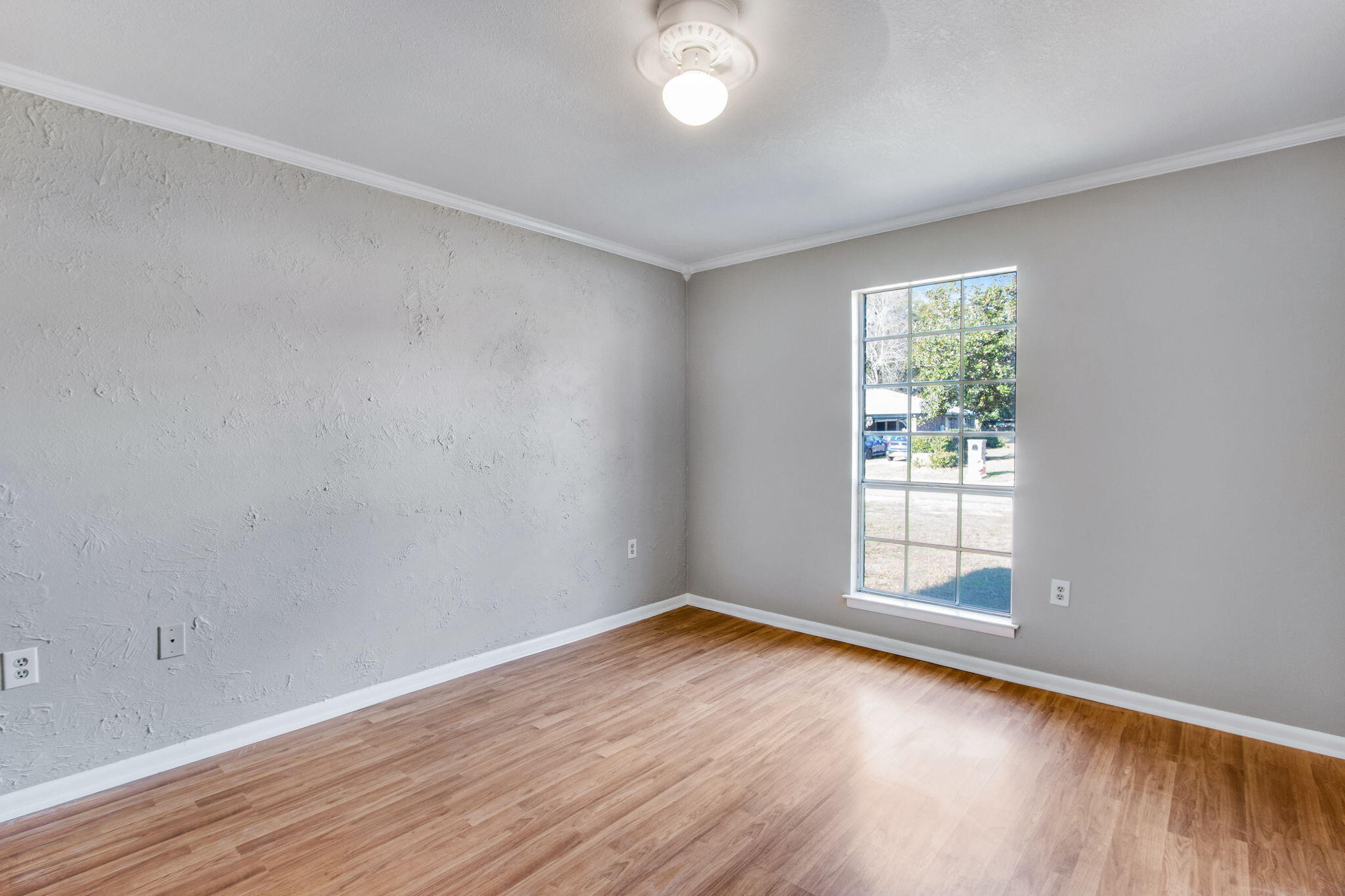 THE PINES - Residential