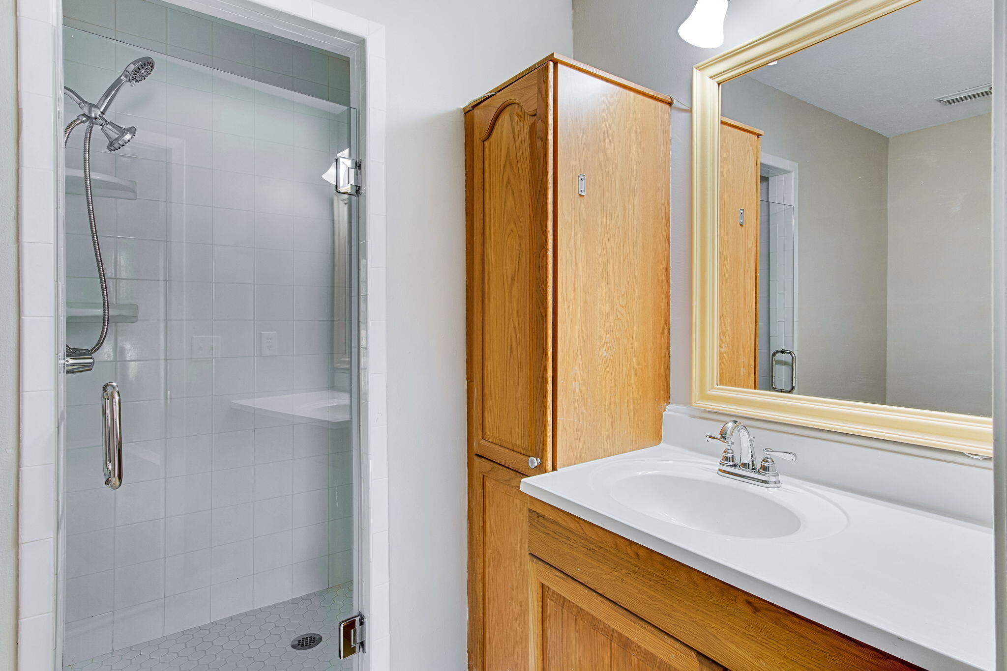 THE PINES - Residential