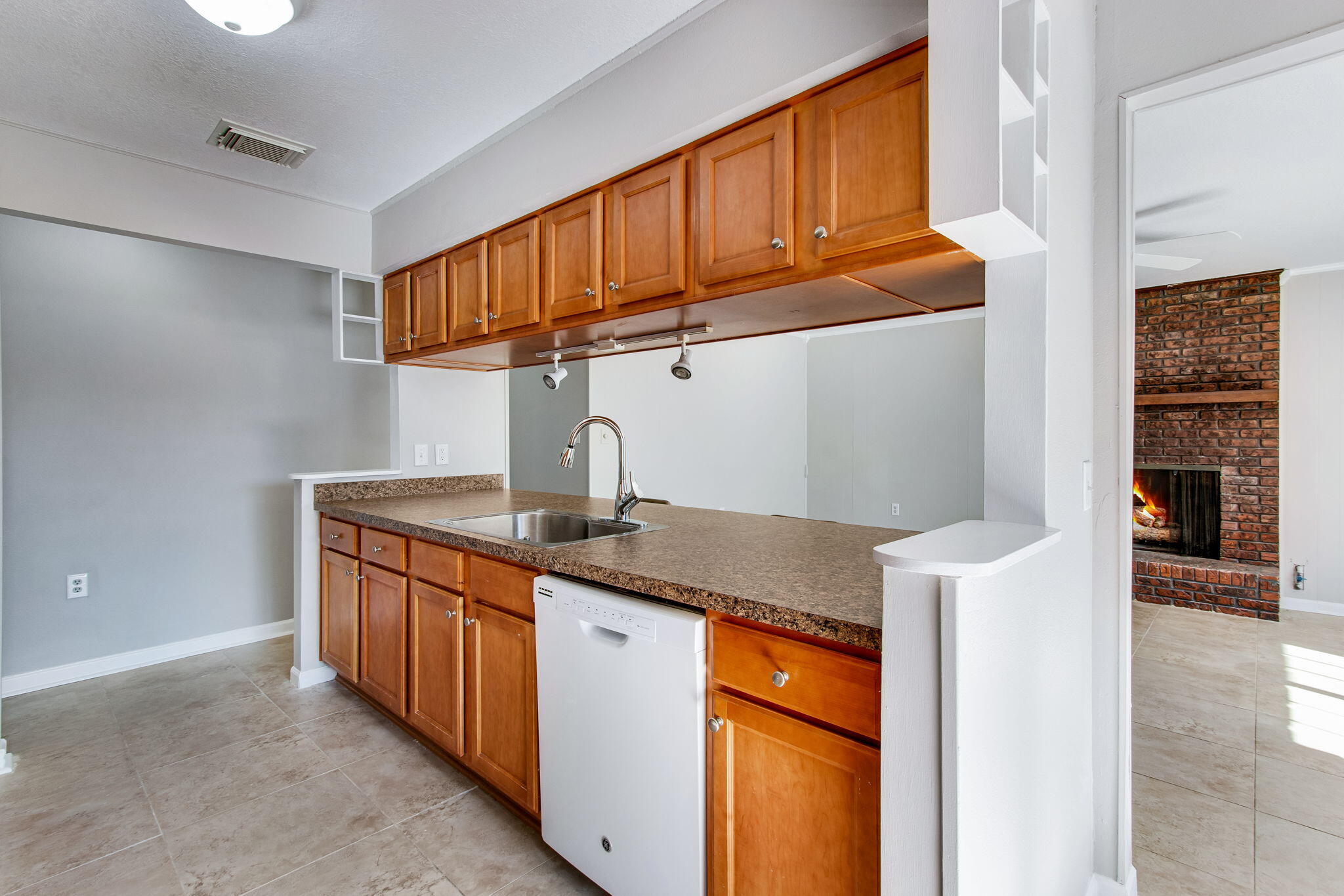 THE PINES - Residential