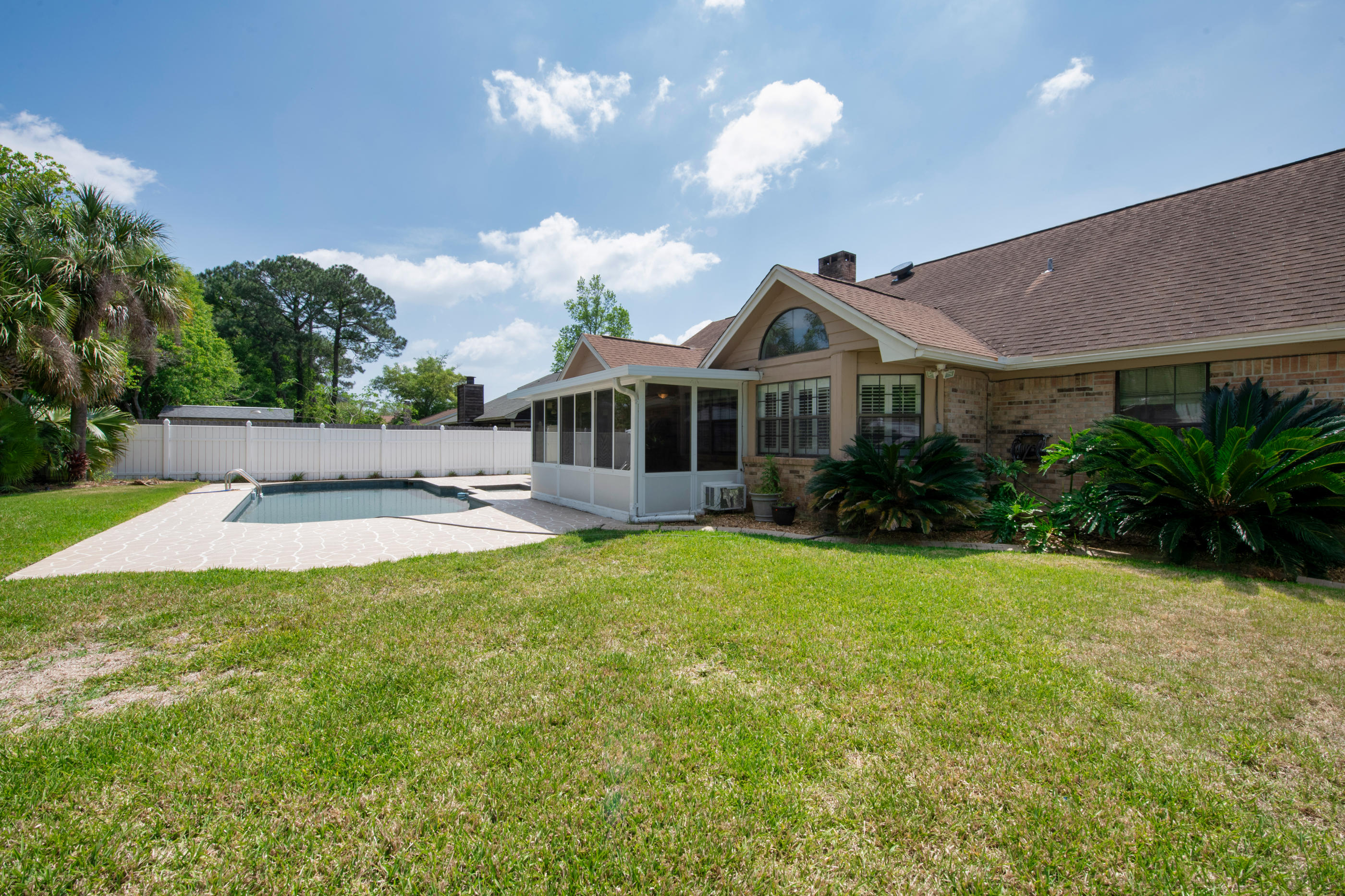 OVERBROOK 2ND ADDN - Residential