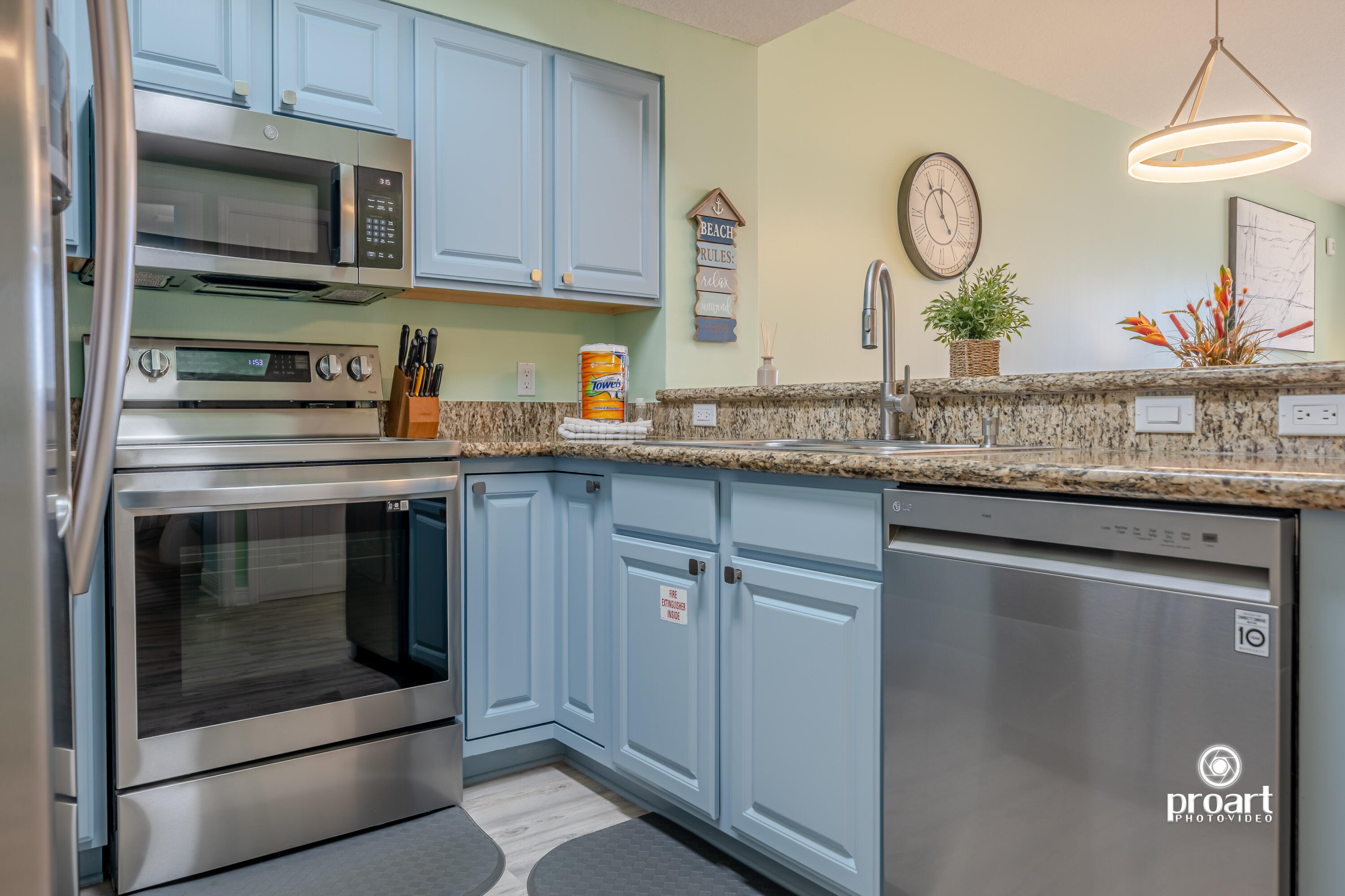 ARIEL DUNES I - Residential