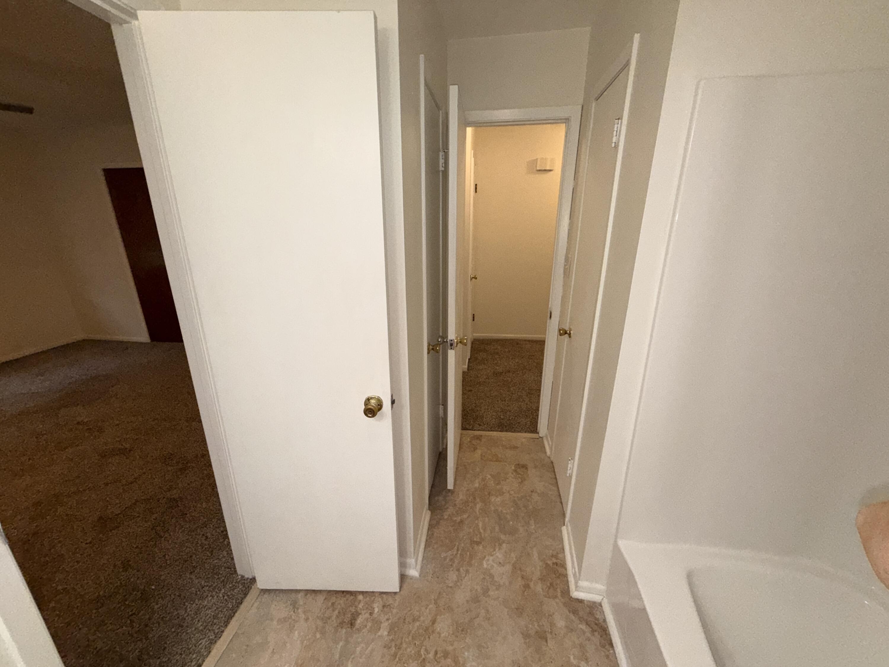 PINE MEADOWS 4TH ADDN - Residential Lease