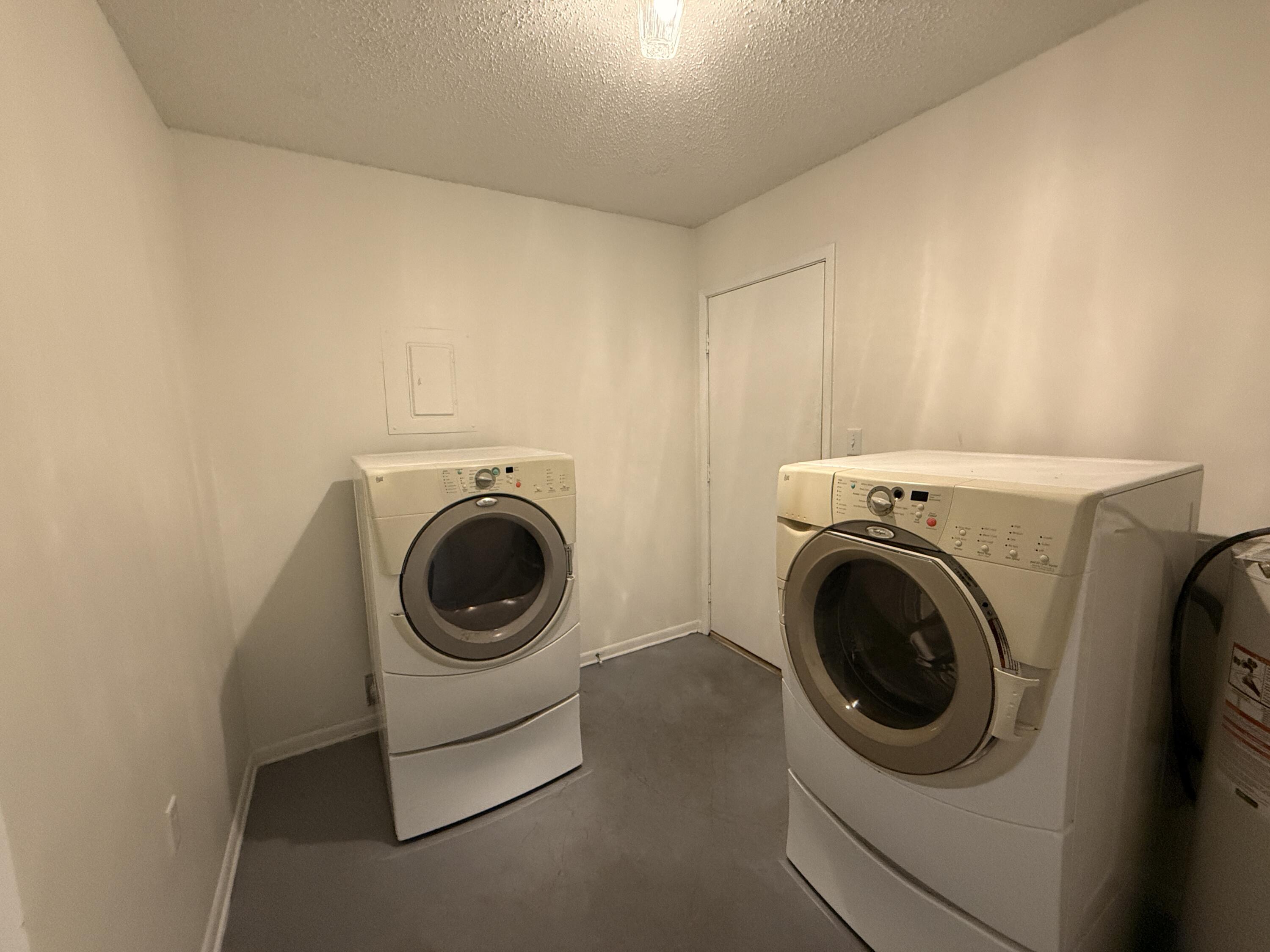 PINE MEADOWS 4TH ADDN - Residential Lease