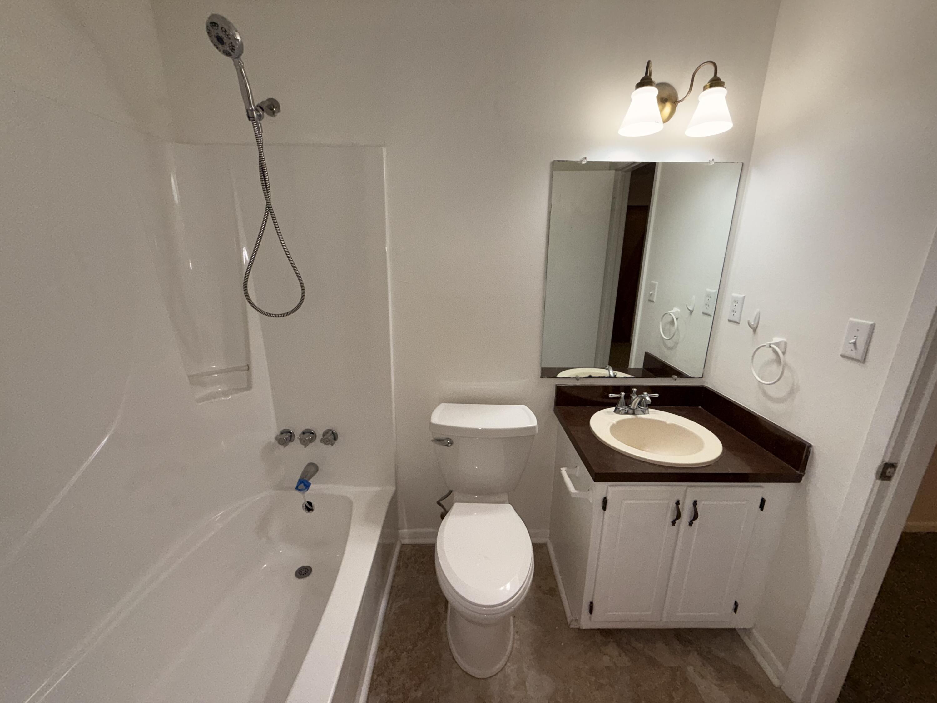 PINE MEADOWS 4TH ADDN - Residential Lease