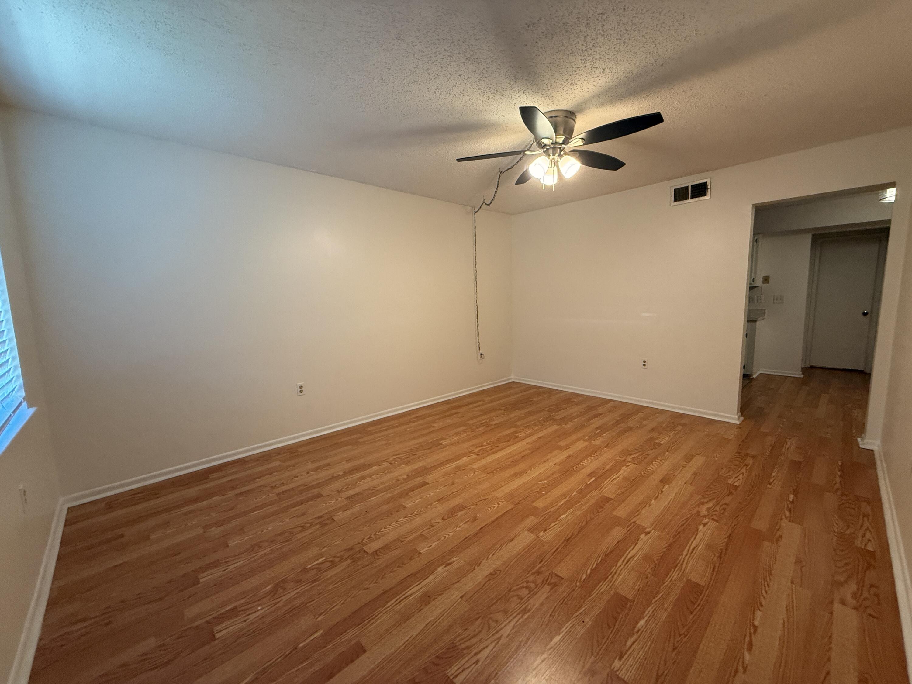 PINE MEADOWS 4TH ADDN - Residential Lease