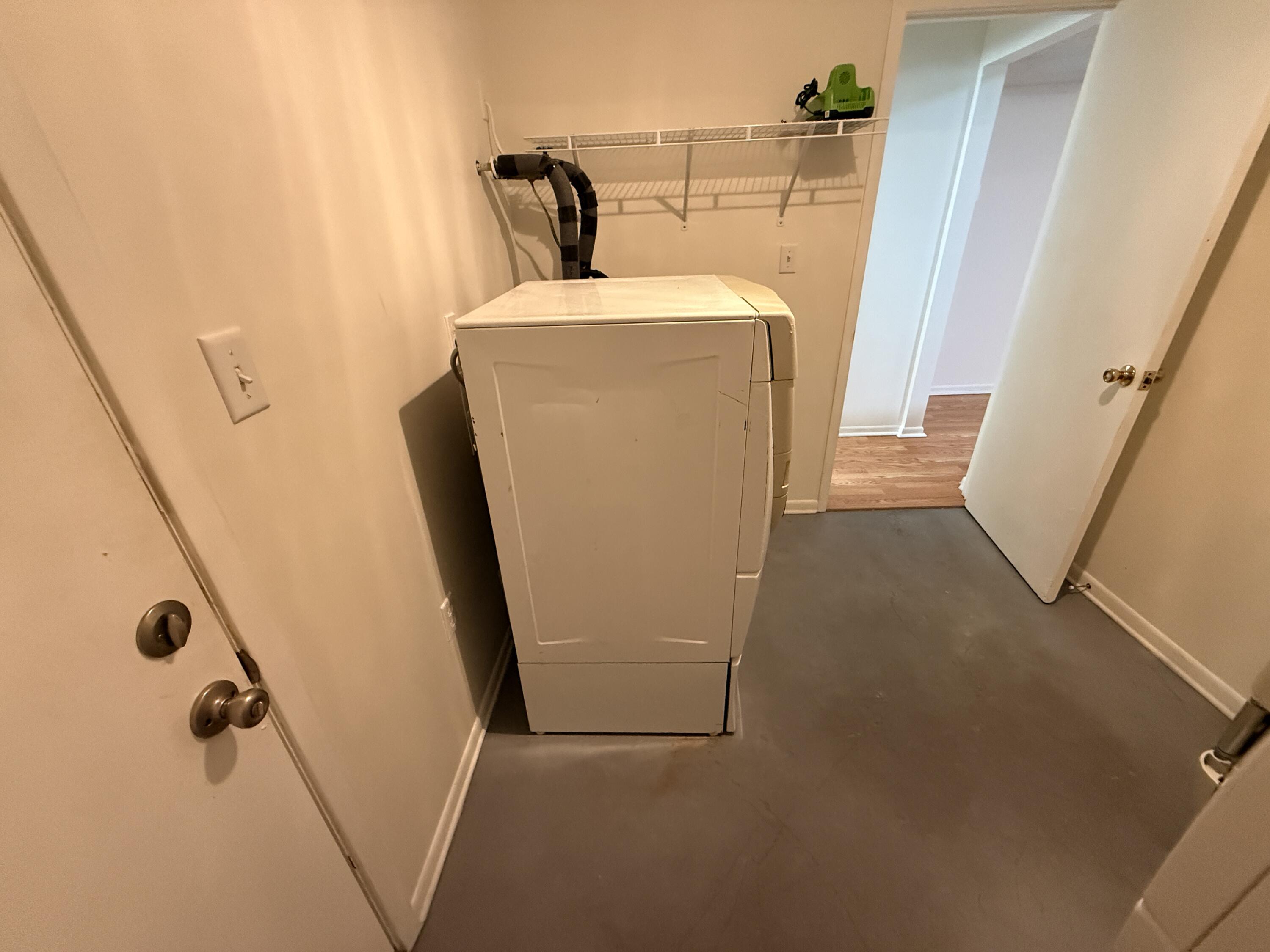 PINE MEADOWS 4TH ADDN - Residential Lease