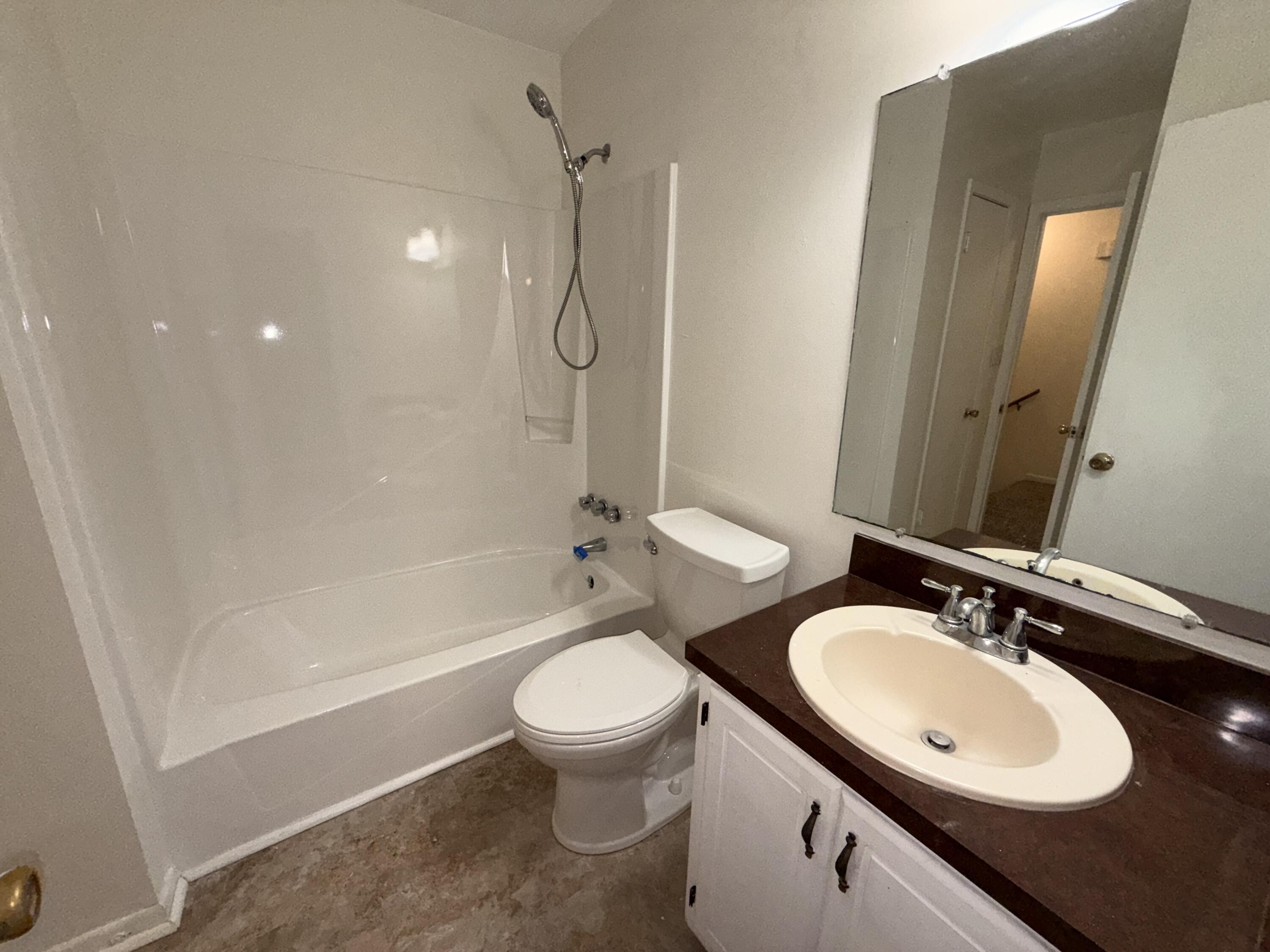 PINE MEADOWS 4TH ADDN - Residential Lease