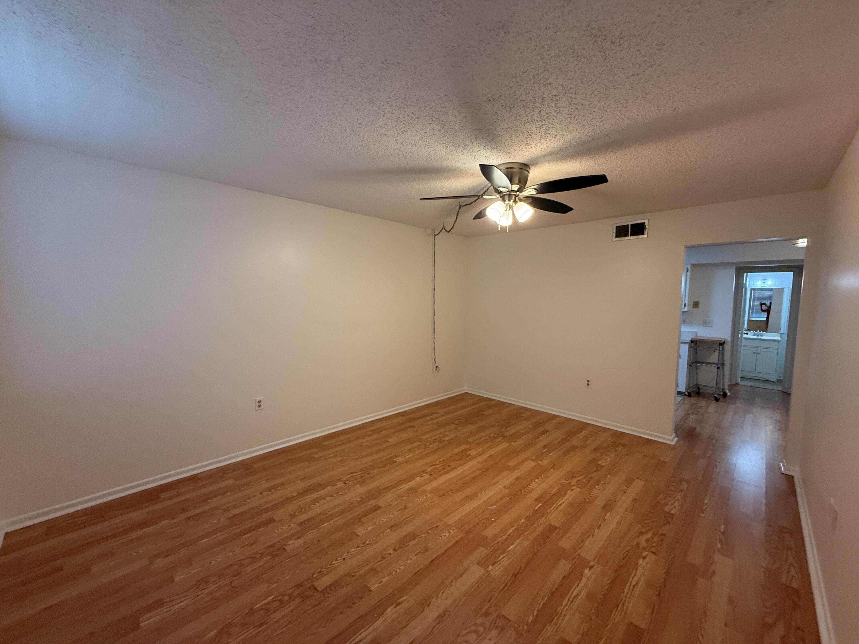 PINE MEADOWS 4TH ADDN - Residential Lease